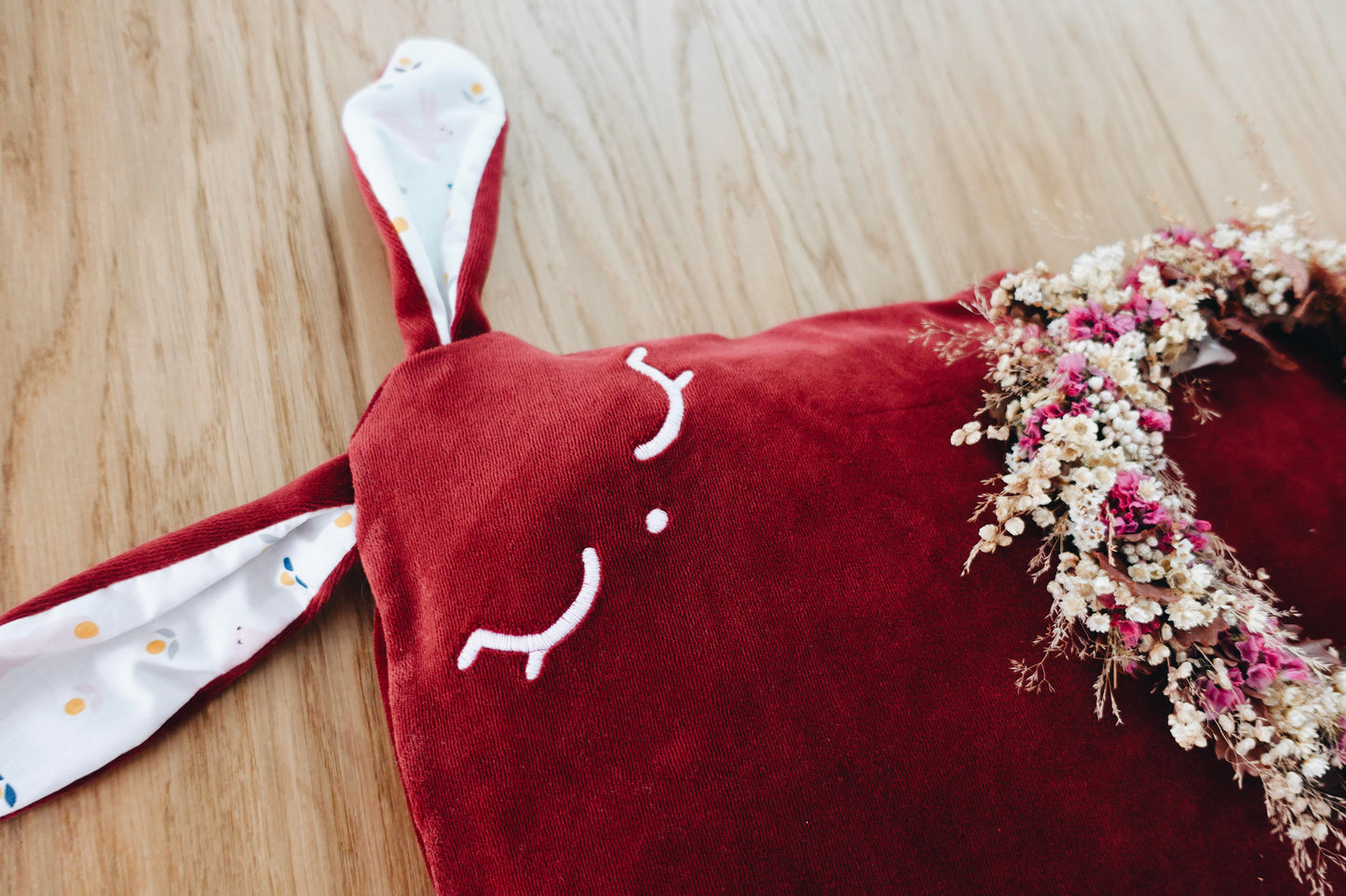 PROTOTYPE - Oreiller Velours - Lapinous