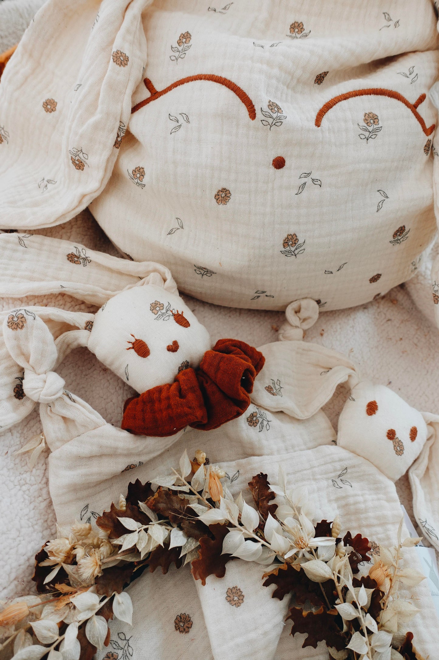 PROTOTYPE - Petit Coussin Lange - Tiny Flowers