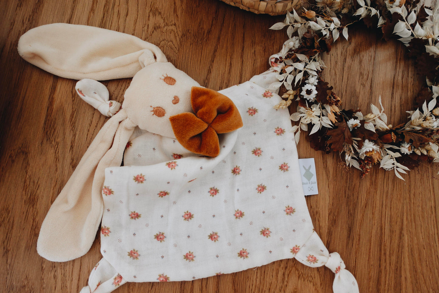 Doudou Mousseline Monceau Rouge