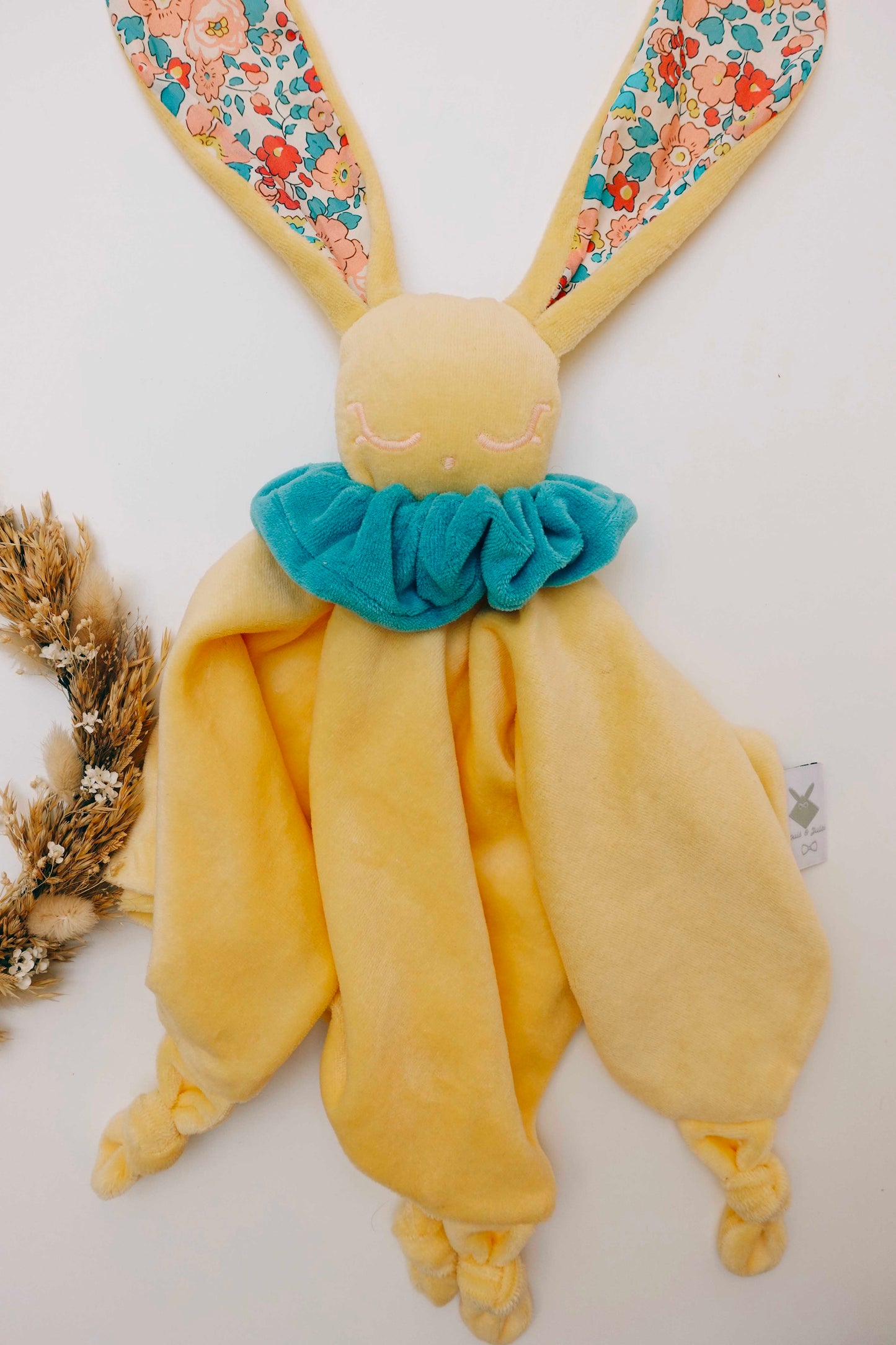 PROTOTYPE - Doudou Velours Câlin avec noeuds - Betsy Rhubarbe