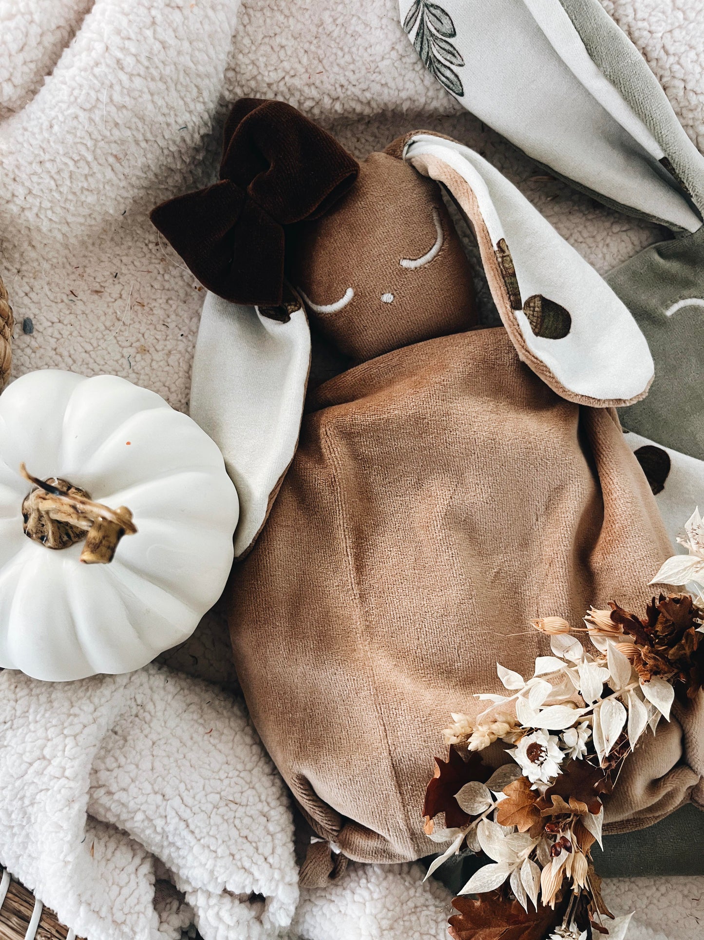 Bouillotte noyaux de cerise velours - Acorns and Leaves