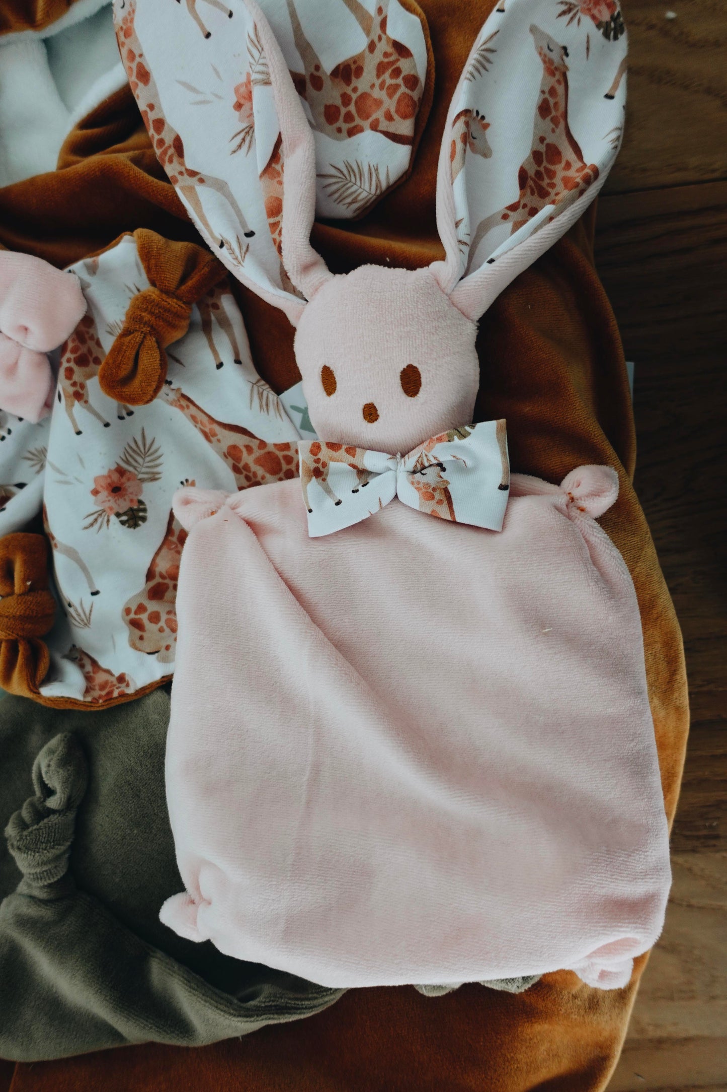 Bouillotte noyaux de cerise Velours - Girafes