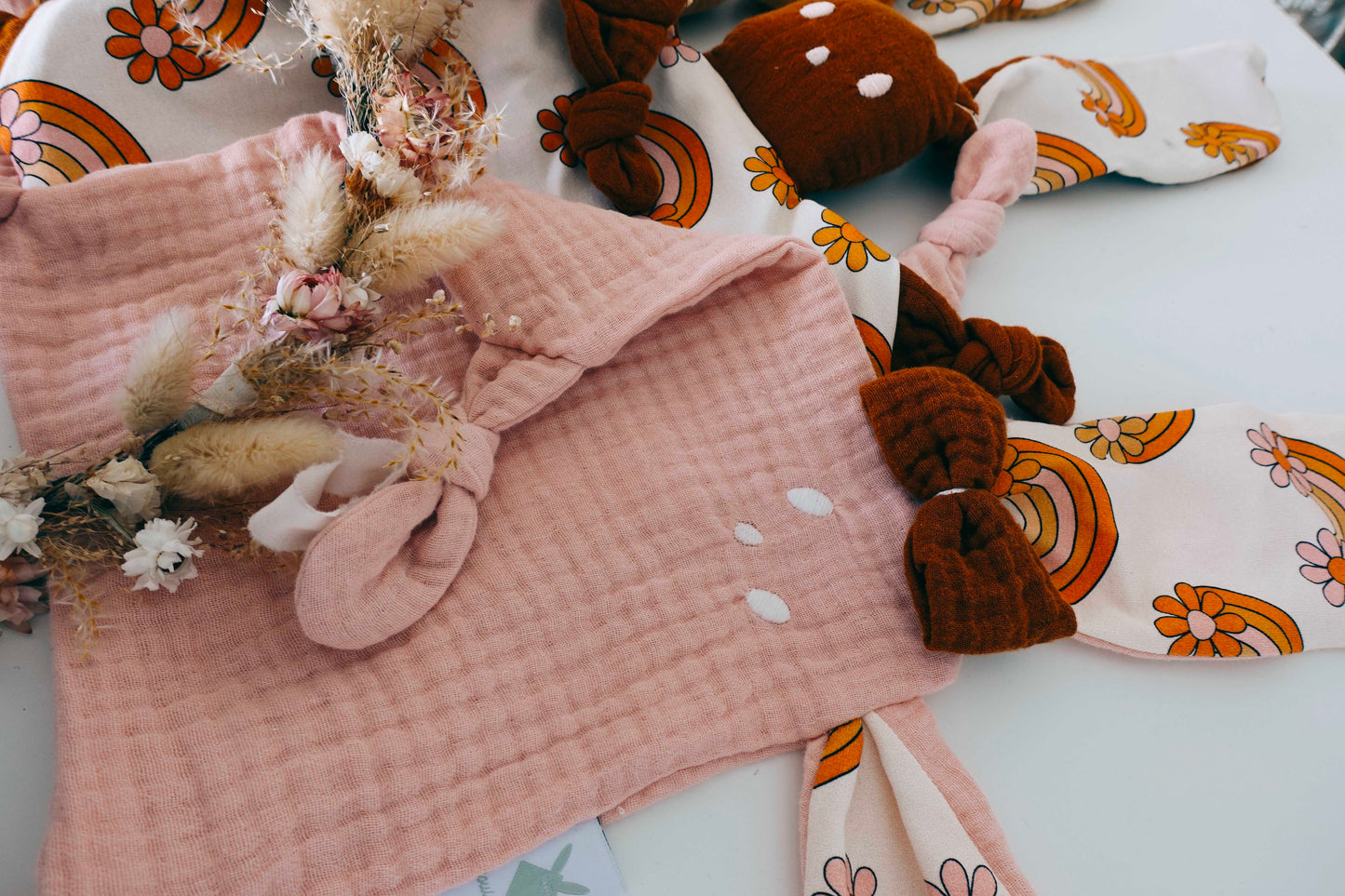 PROTOTYPE - Doudou Lange Mini Noeuds - Flower Rainbow