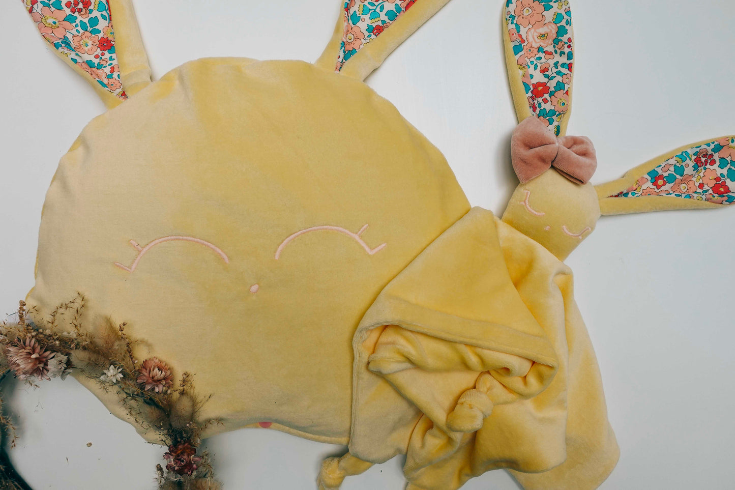 PROTOTYPE - Petit Coussin Velours - Betsy Rhubarbe