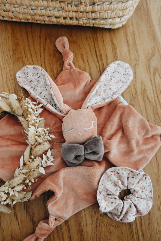 PROTOTYPE - Doudou Velours Câlin Noeuds - Flower Bombs