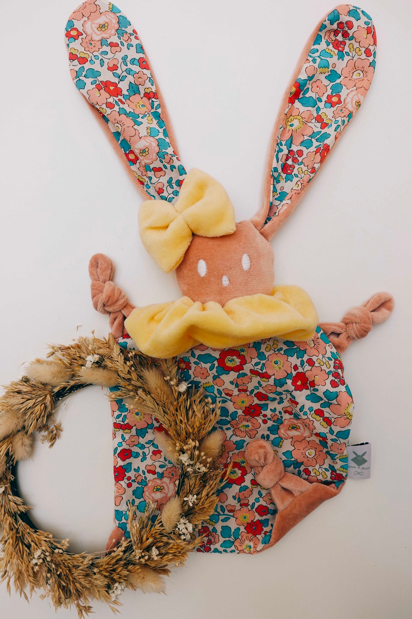 PROTOTYPE - Doudou Velours Chouchou – Betsy Rhubarbe