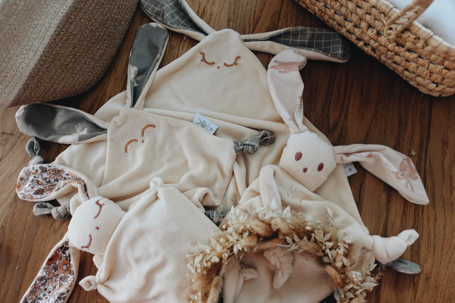 Doudou Velours Cocooning Noeuds - Checks and Bears Olive