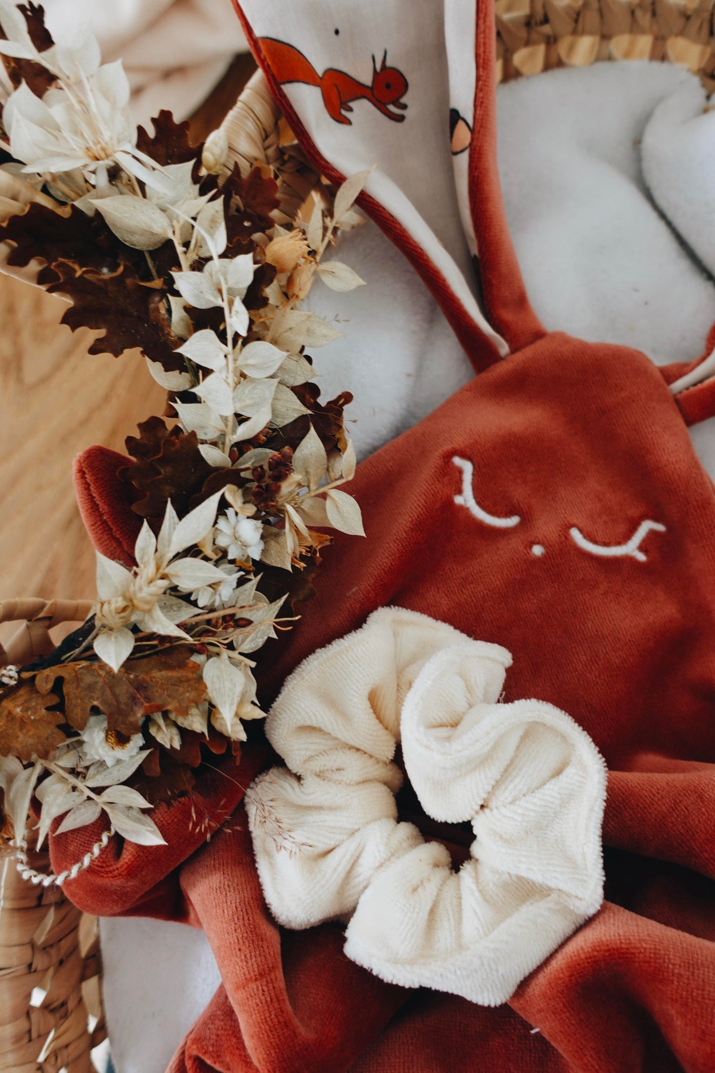 PROTOTYPE - Doudou Velours Classique Noeuds - Ecureuil