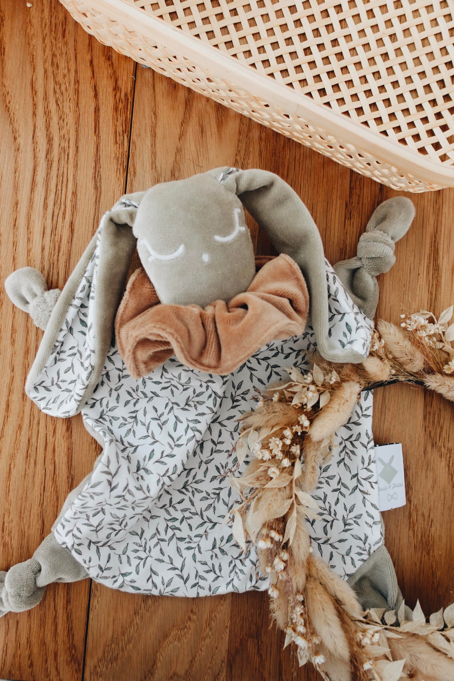 PROTOTYPE - Doudou Velours Chouchou - Green Leaves