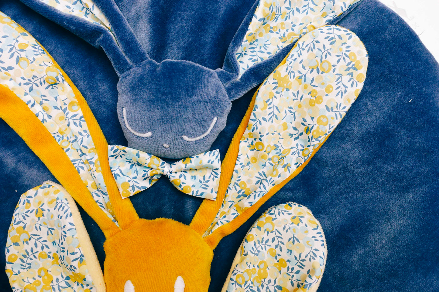 Doudou Velours Câlin - Wiltshire Sunshine