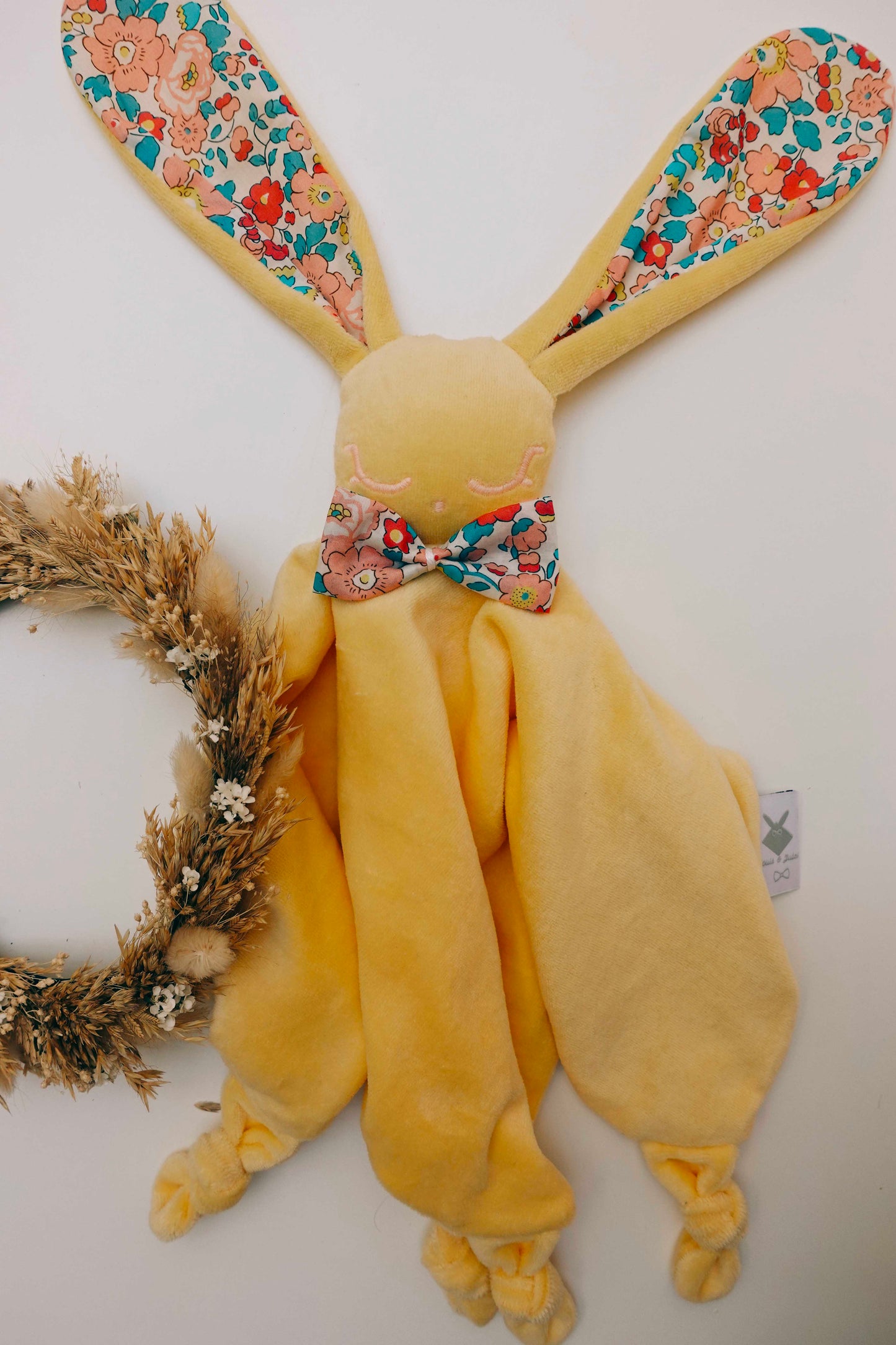 Doudou Velours Câlin avec noeuds - Betsy Rhubarbe
