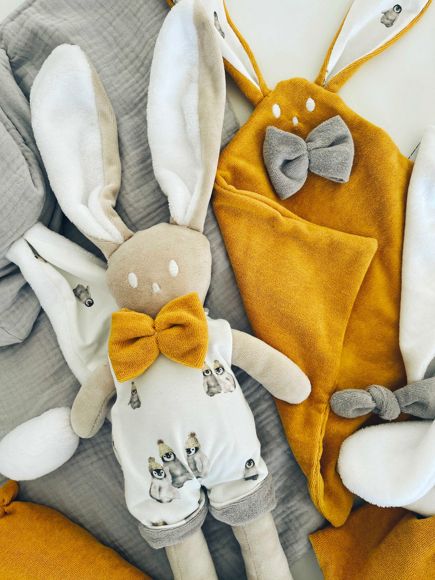 PROTOTYPE - Doudou Eponge Classique - Pingouins Jaune