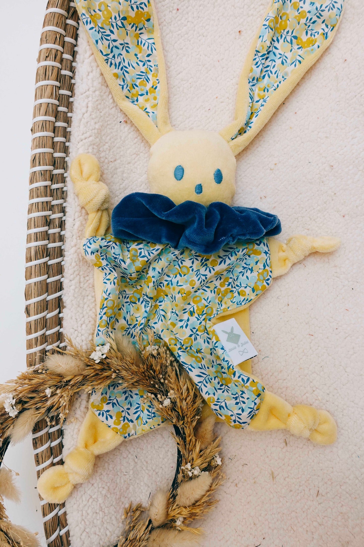 Doudou Velours Chouchou – Wiltshire Sunshine