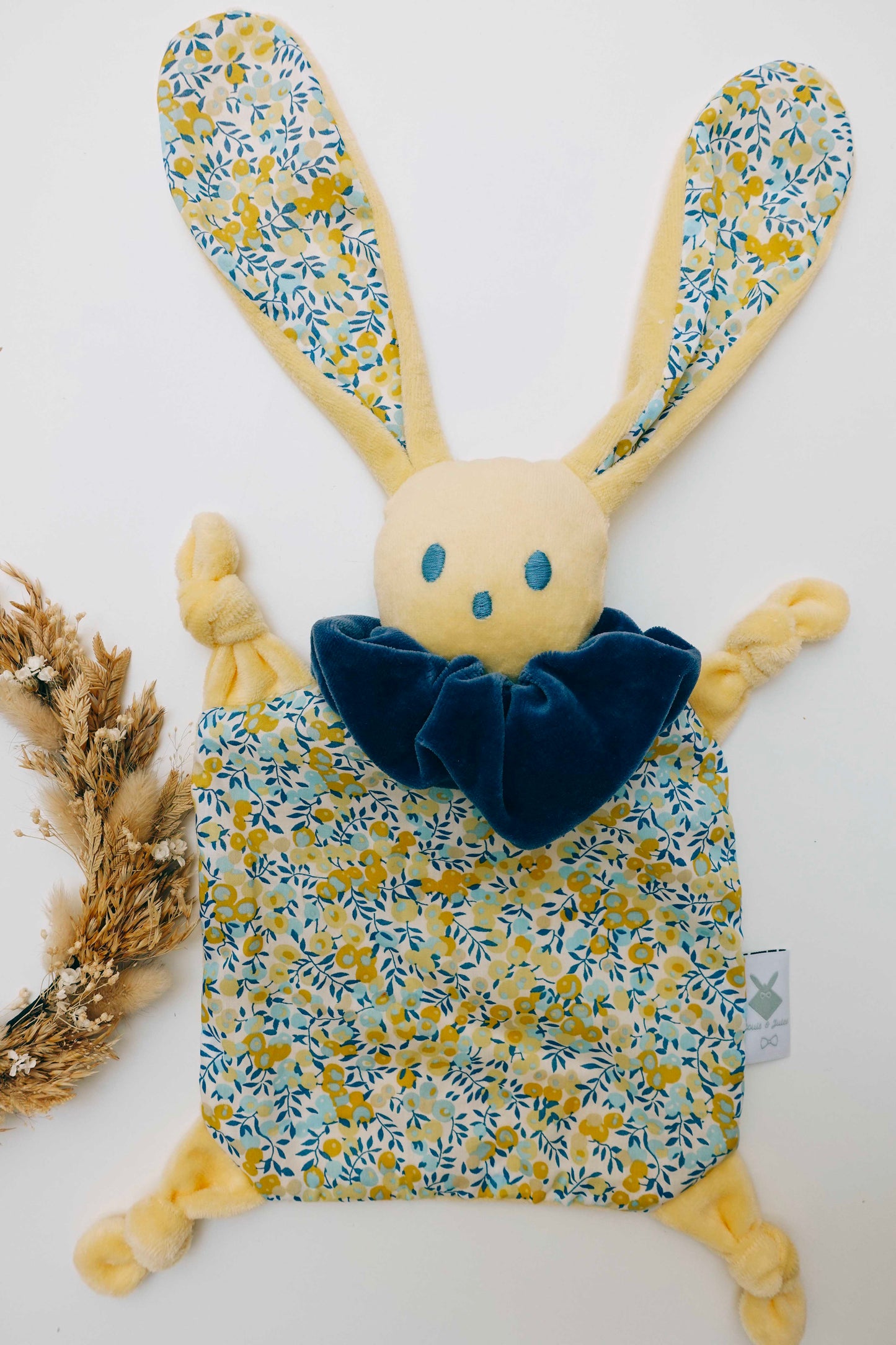 Doudou Velours Chouchou – Wiltshire Sunshine