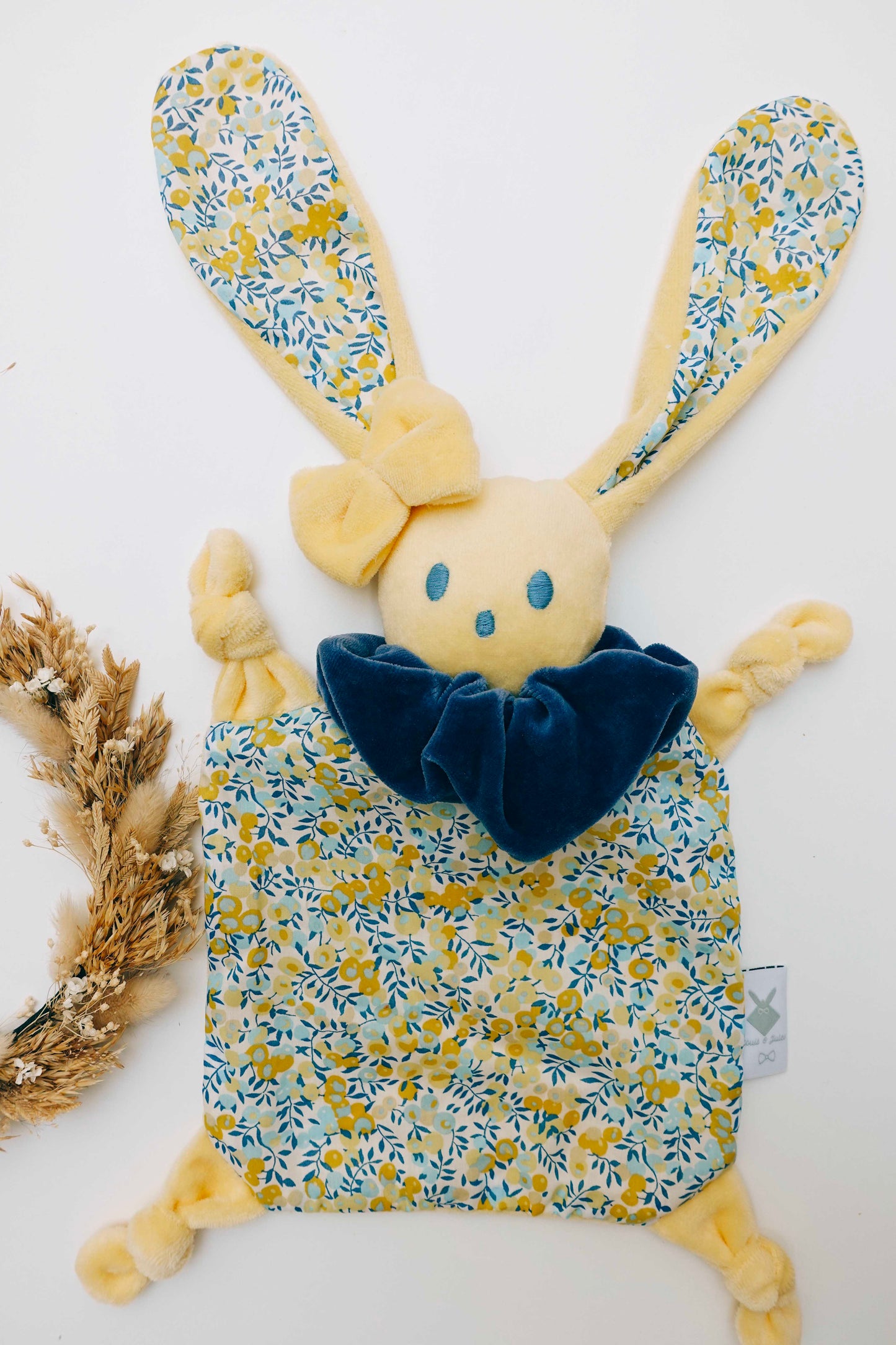 Doudou Velours Chouchou – Wiltshire Sunshine