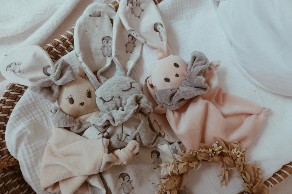 Doudou personnalisé unique pour bébé - Louis & Jules