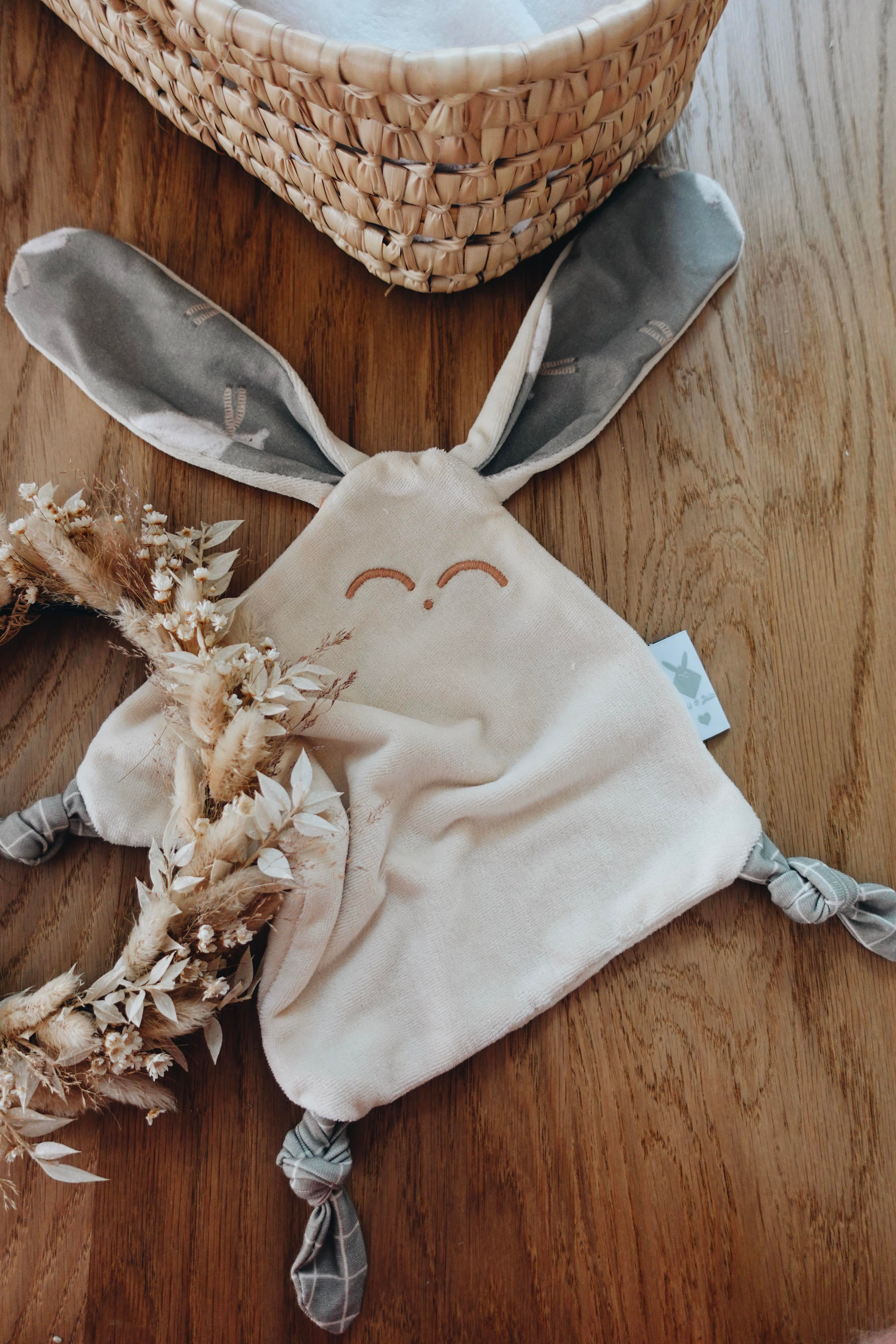 Doudou Velours Mini Noeuds - Checks and Bears Olive