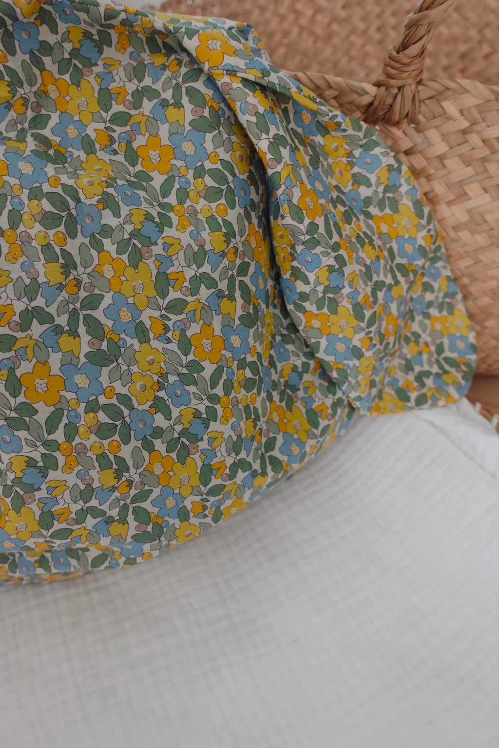 Petit Coussin Pièce unique - Liberty Betsy Yellow