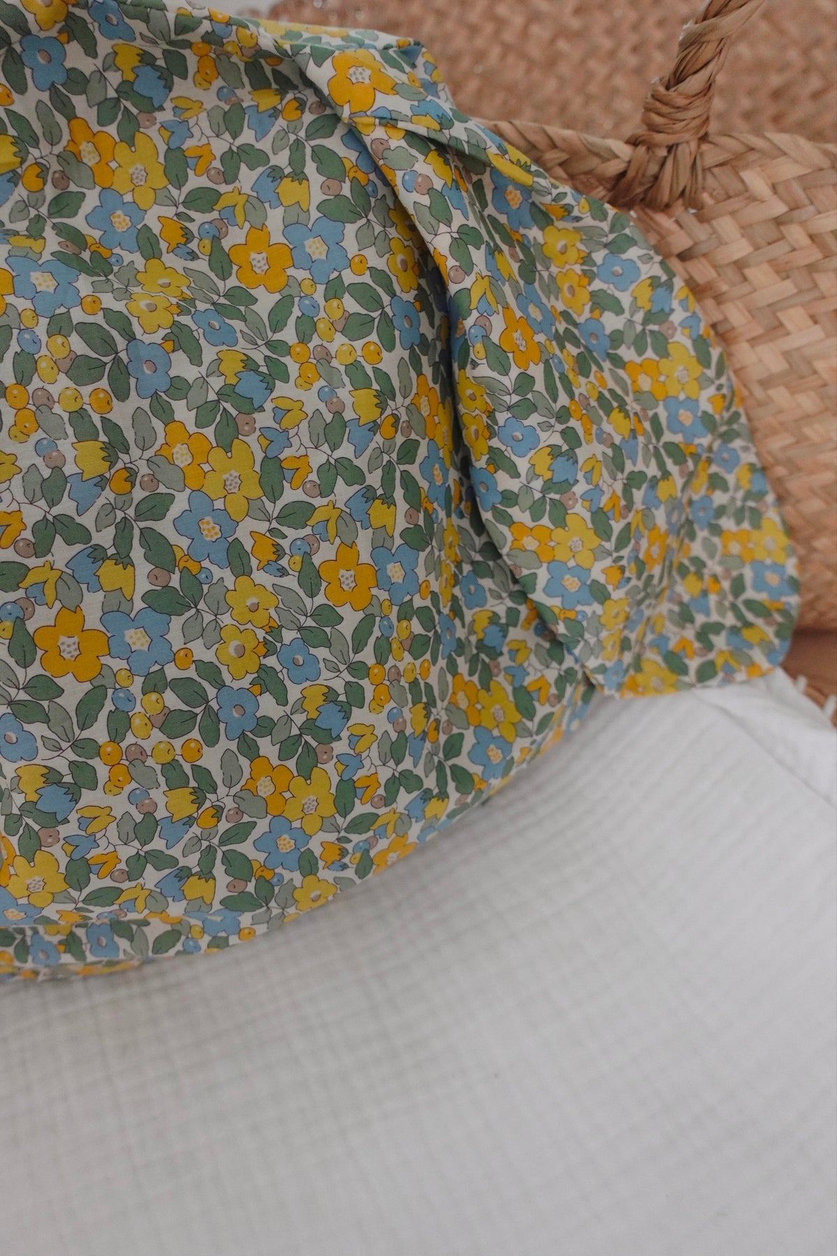 Petit Coussin Pièce unique - Liberty Betsy Yellow