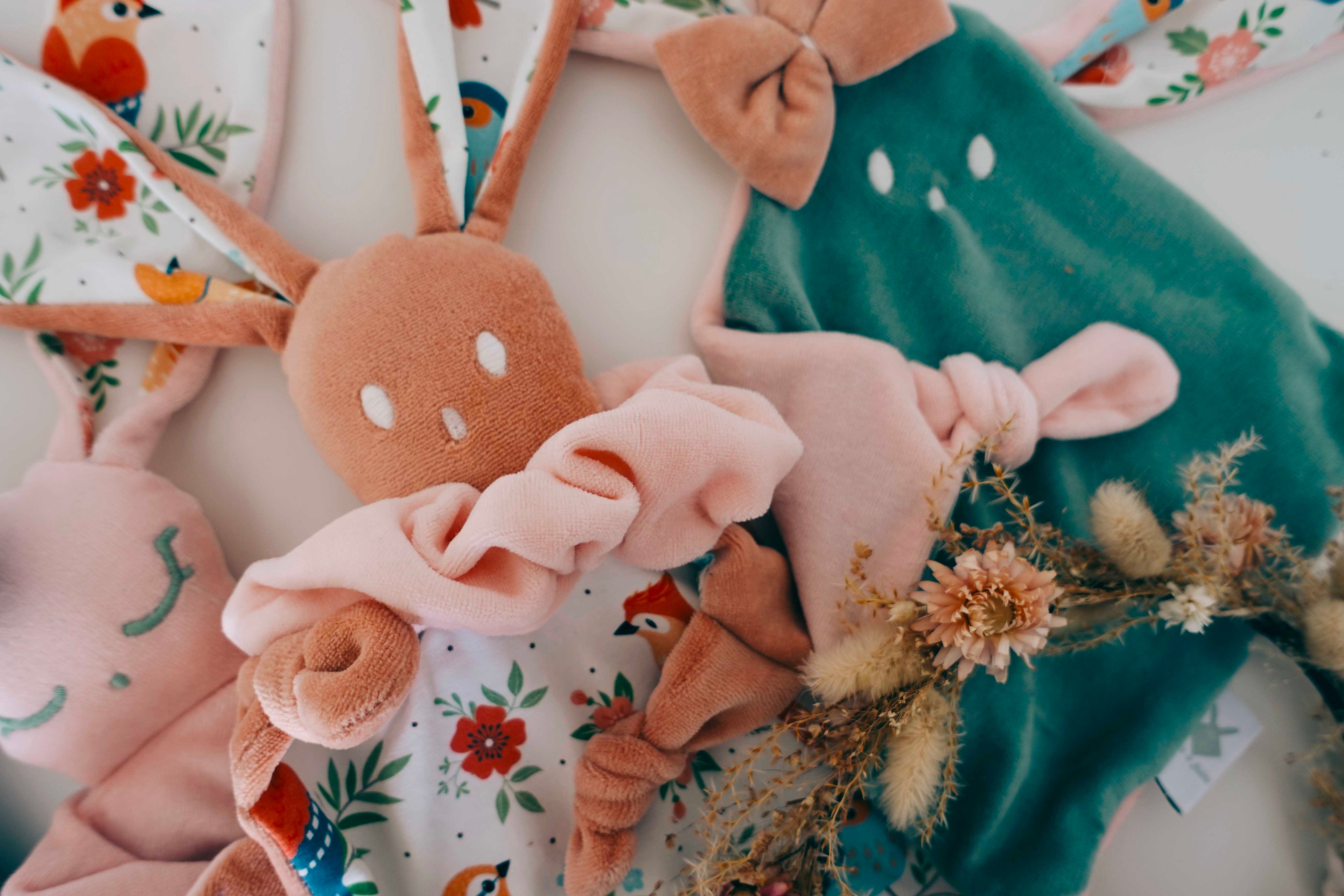 Doudou Velours Mini Noeuds - Singing Birds