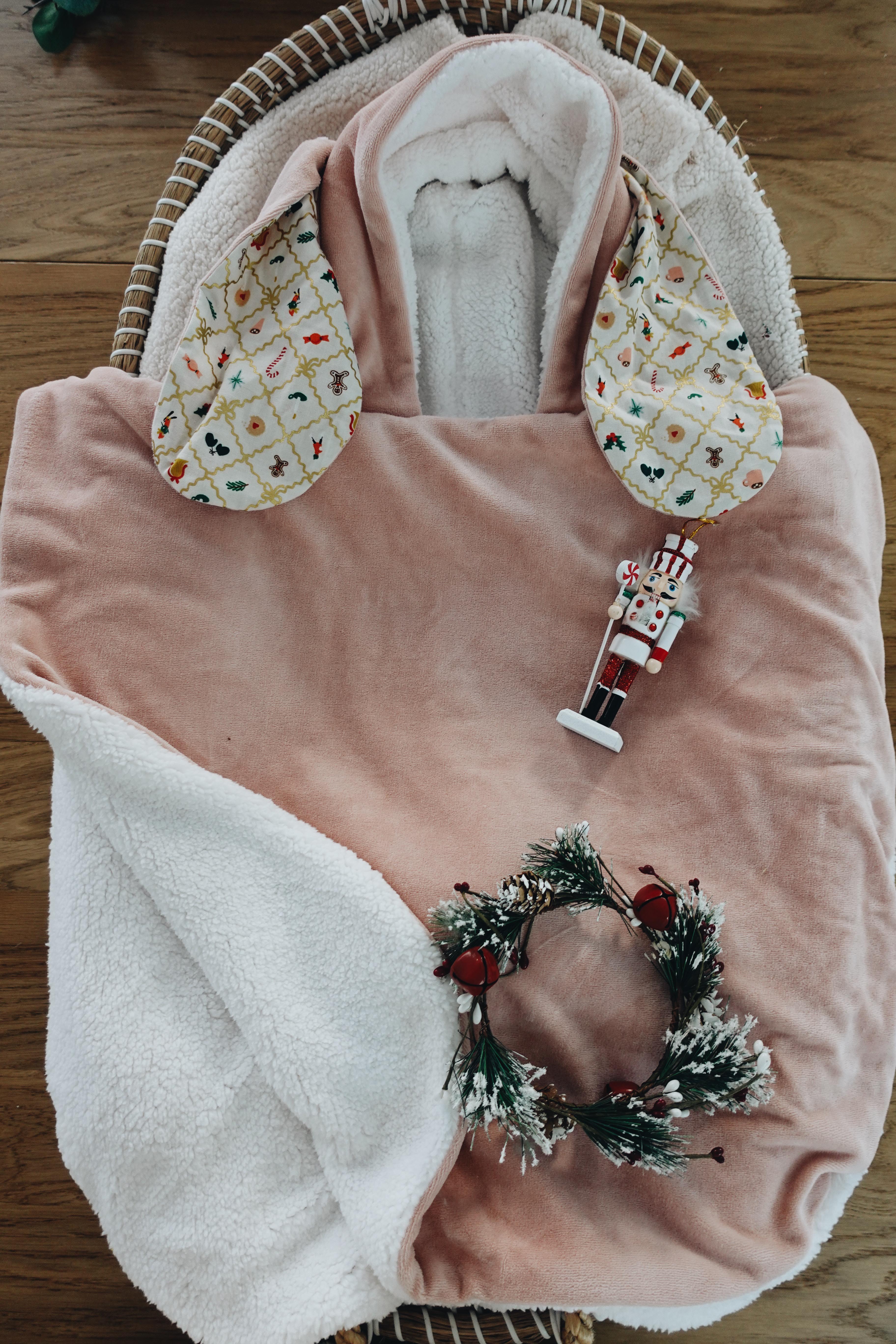 PROTOTYPE - Poncho - Holiday Argyle