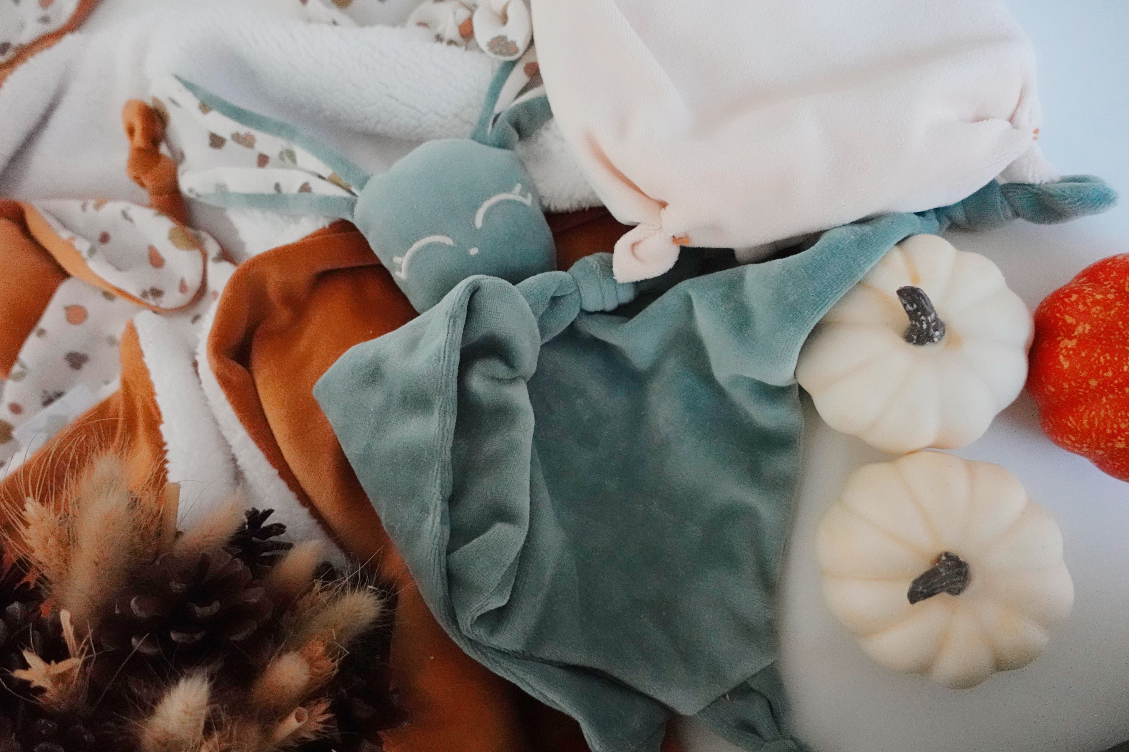 Doudou Velours Câlin Noeuds - Automne