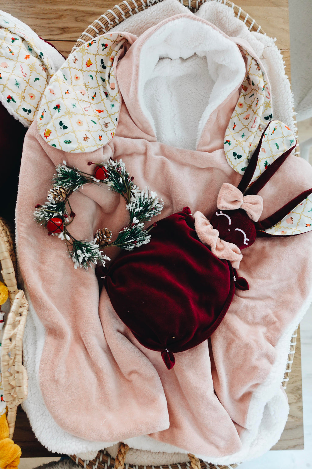 PROTOTYPE - Poncho - Holiday Argyle