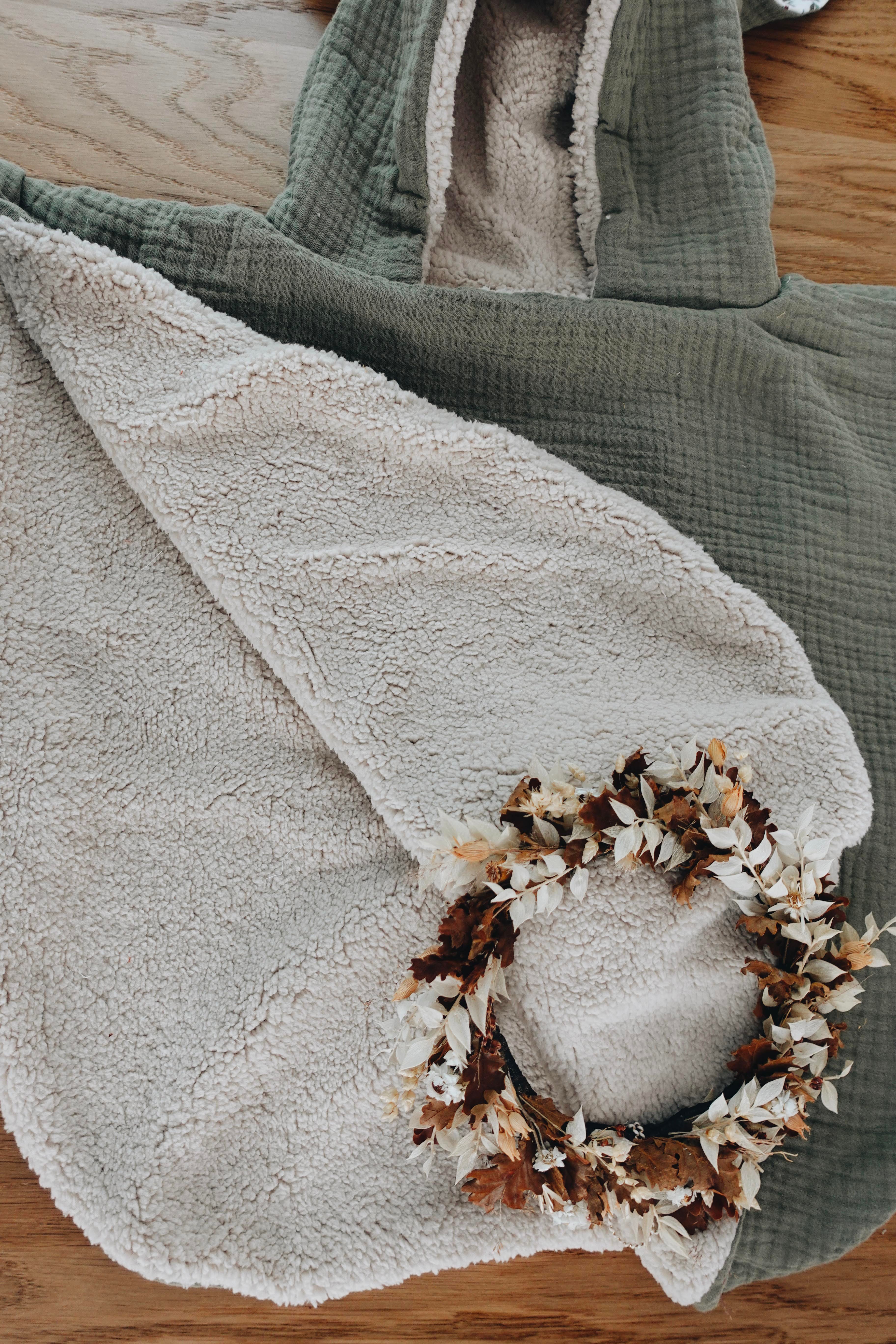 PROTOTYPE - Poncho - Terracotta Petals