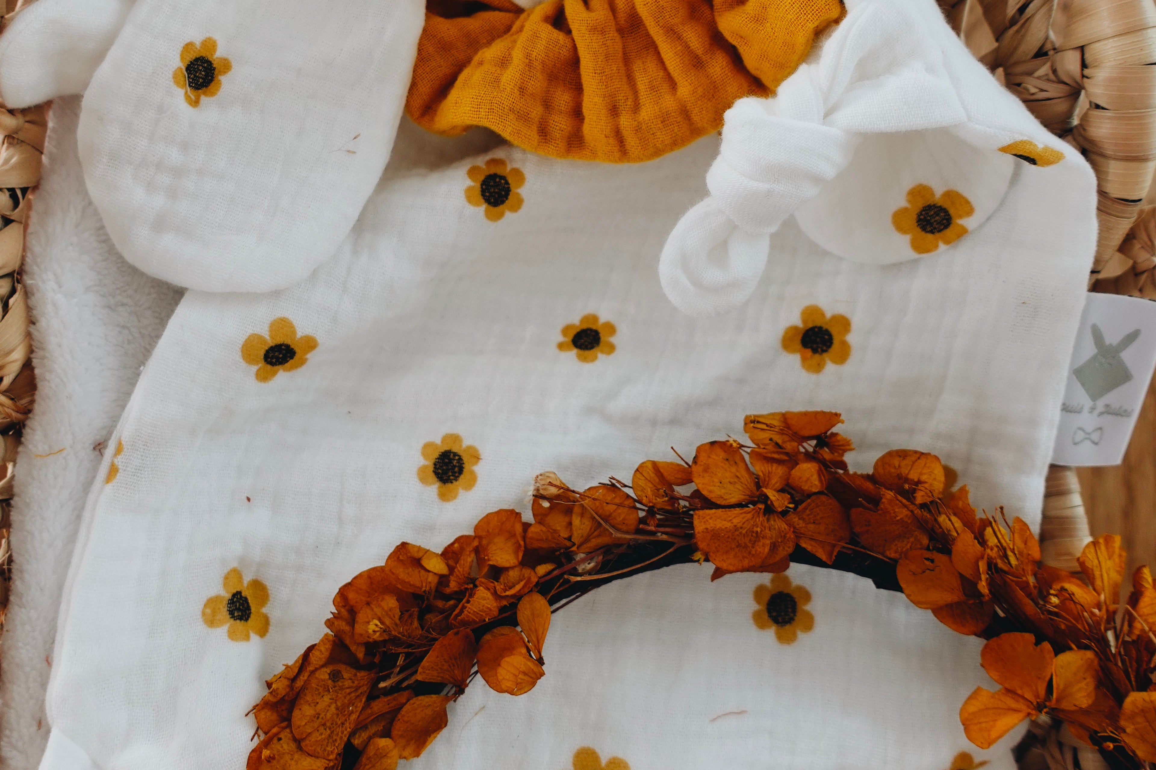 PROTOTYPE - Doudou Lange Chouchou – Yellow Daisies