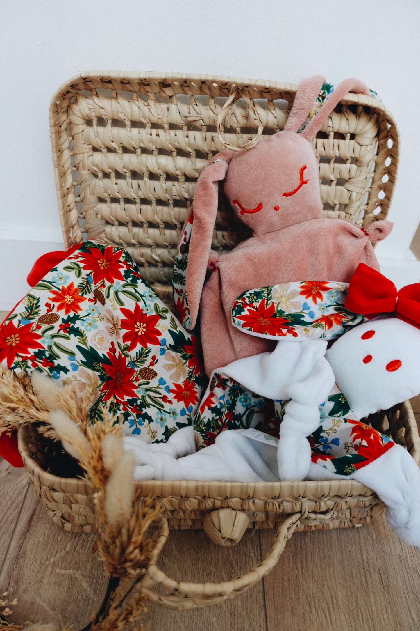 PROTOTYPE - Doudou Lange Chouchou – Poinsettia