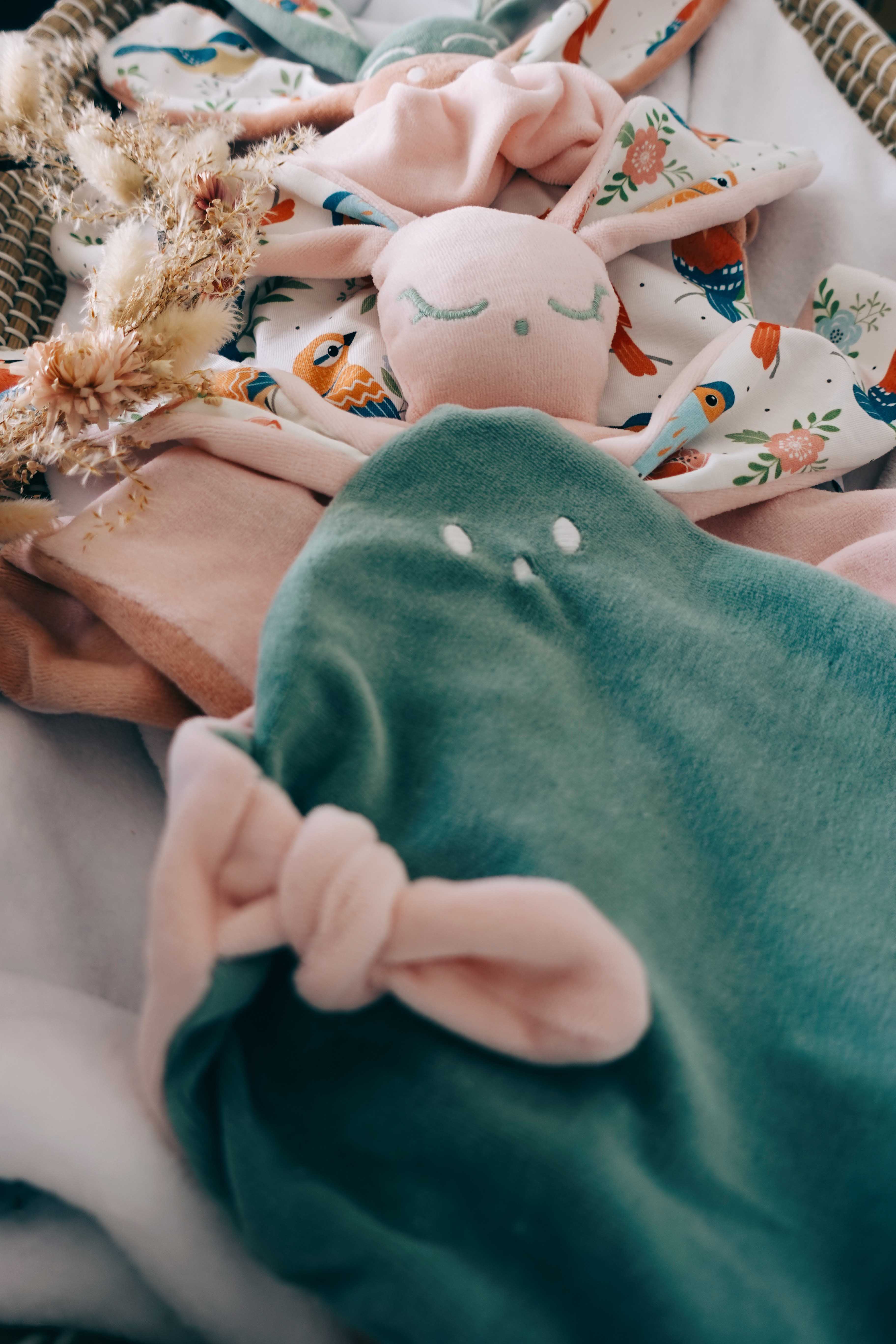 Doudou Velours Mini Noeuds - Singing Birds