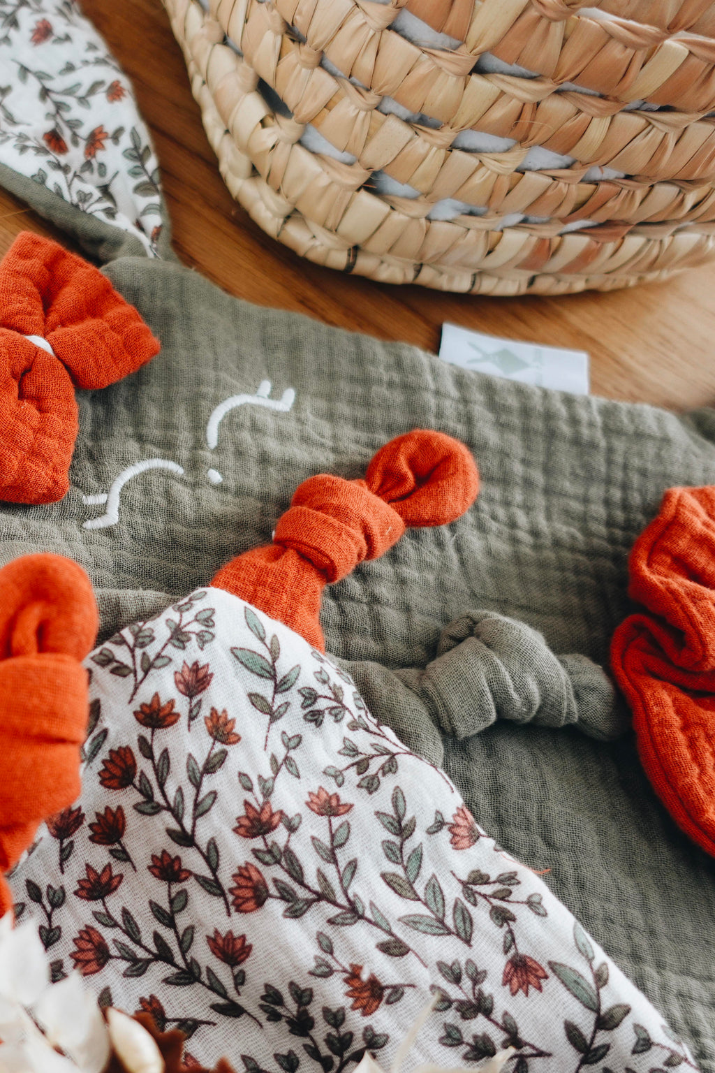 PROTOTYPE - Doudou Lange Mini Noeuds - Terracotta Petals