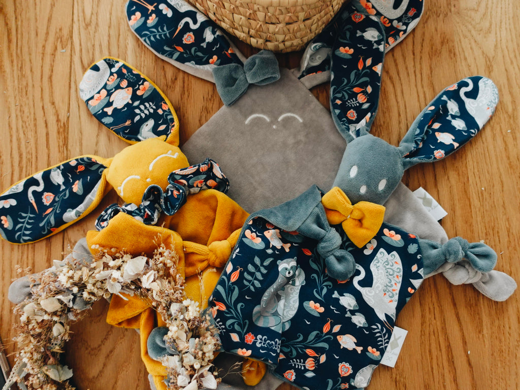 PROTOTYPE - Doudou Velours Chouchou - Lac Magique