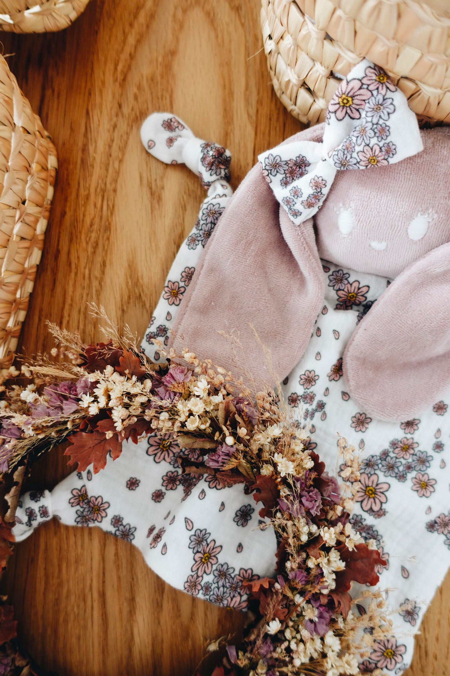 Doudou Mousseline Flower Leaves