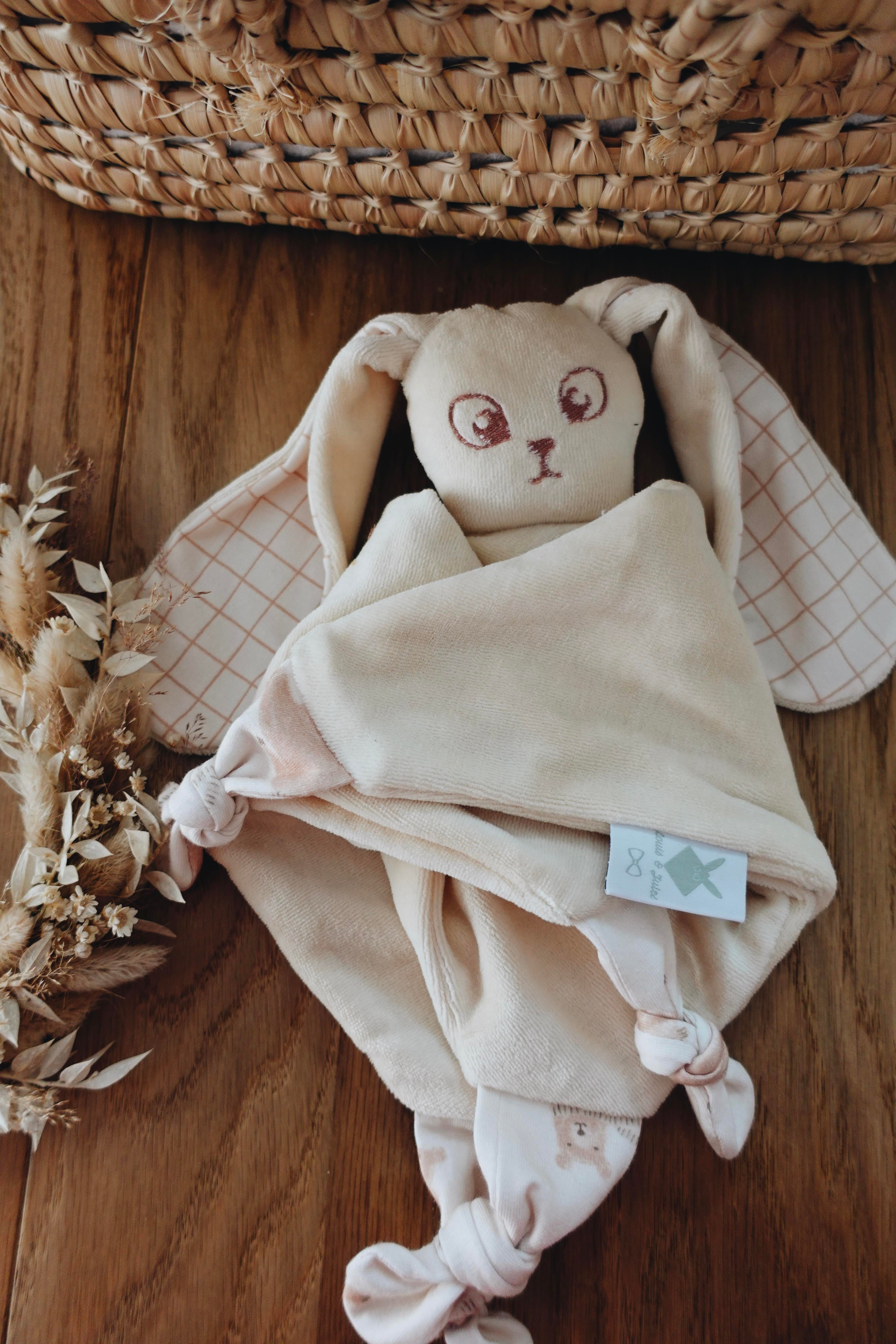 PROTOTYPE -Doudou Velours Câlin Noeuds - Checks and Bears Vanille