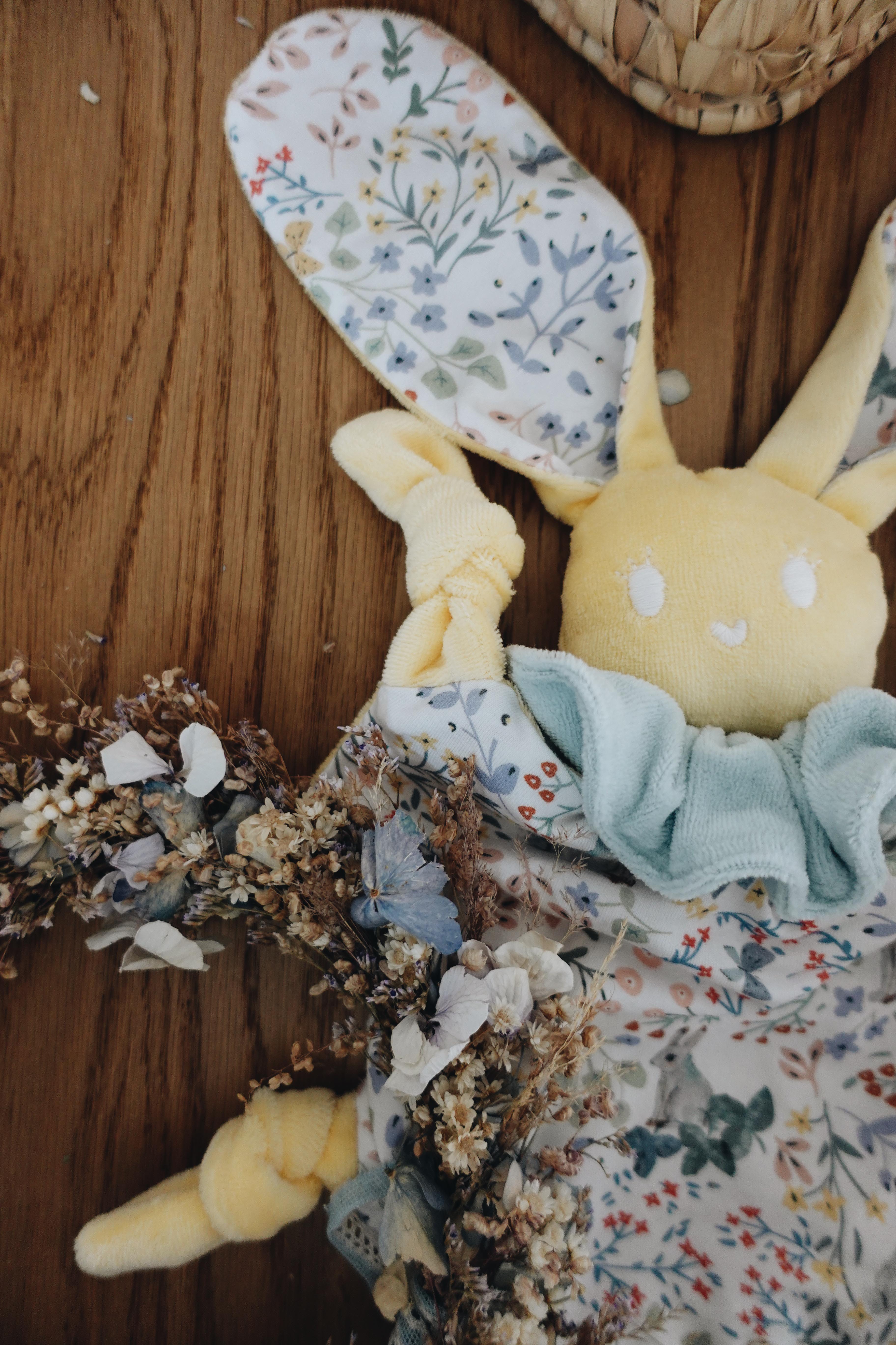 PROTOTYPE - Doudou Velours Chouchou - Cottontails Blossom