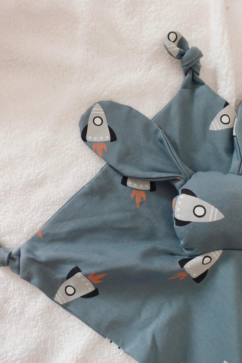 Doudou Jersey Câlin Noeuds Pièce Unique - Blue Rocket