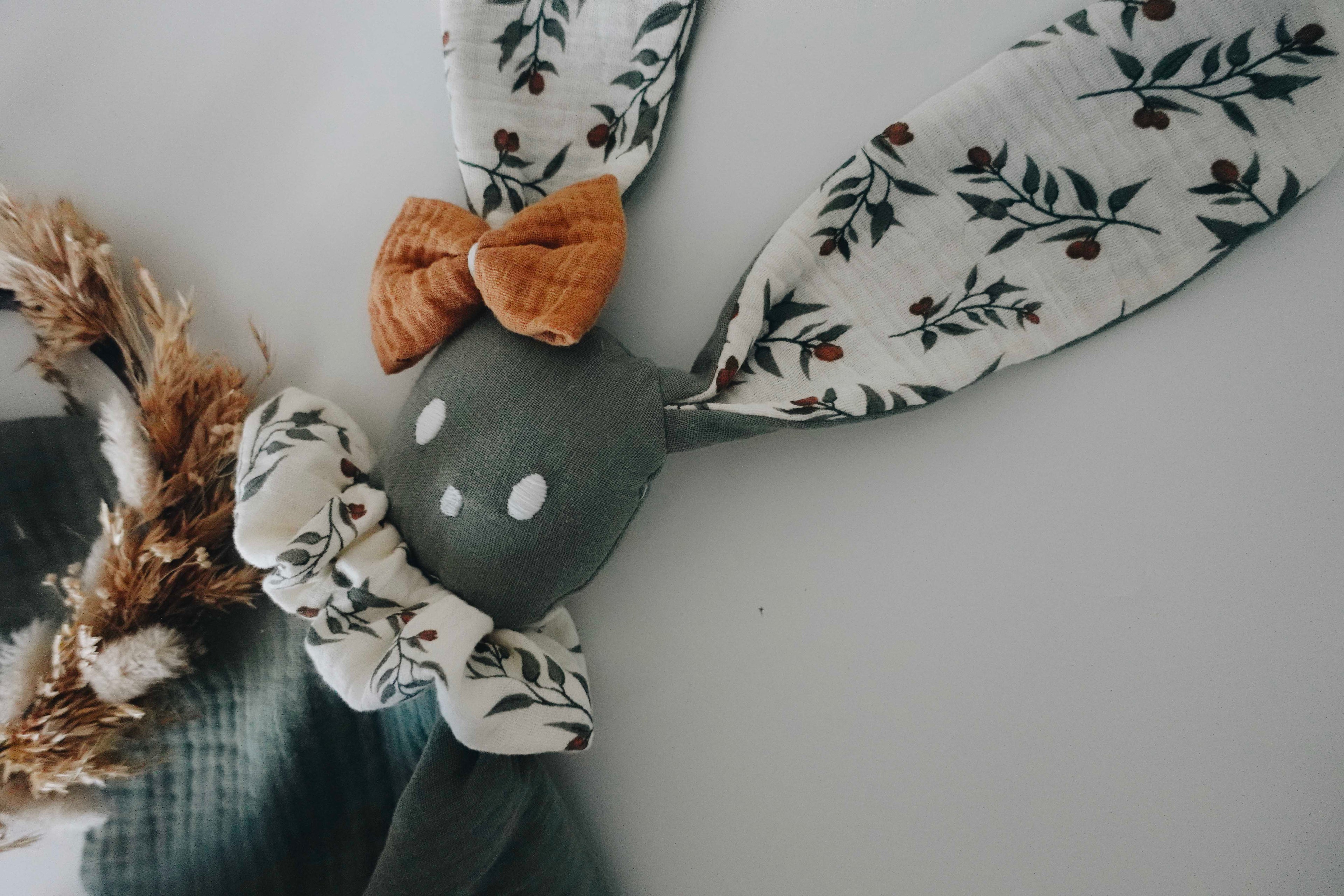 Doudou Lange Câlin Noeuds - Clémentines