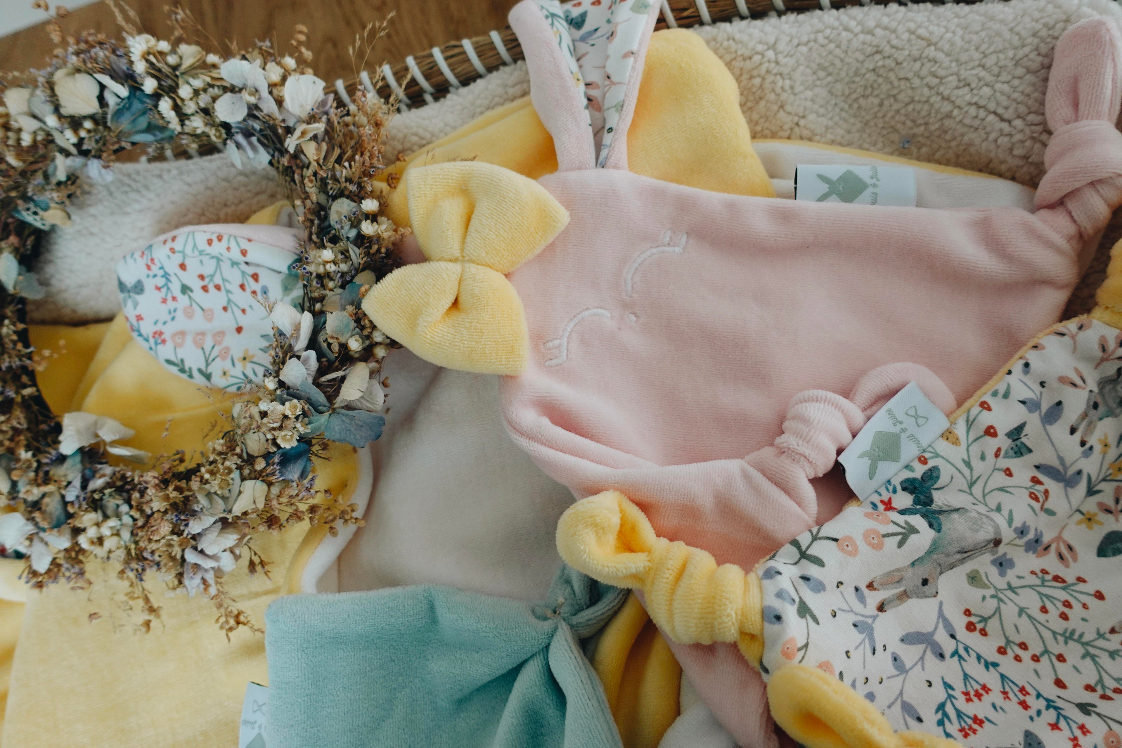PROTOTYPE - Doudou Velours Mini Noeuds - Cottontails Blossom
