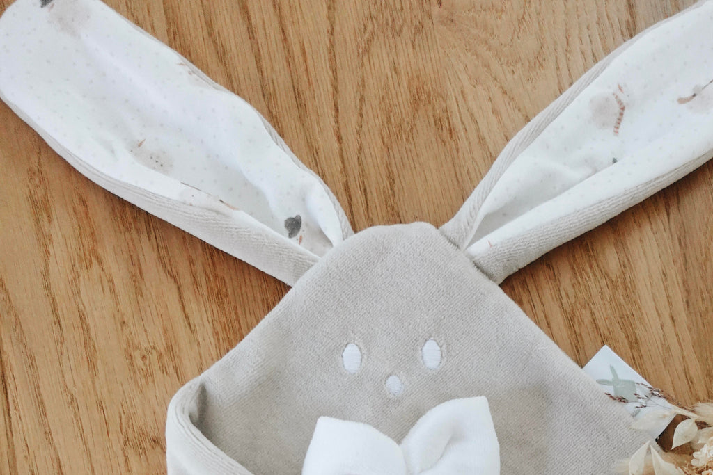 PROTOTYPE -Doudou Velours Mini Noeuds - Snowman