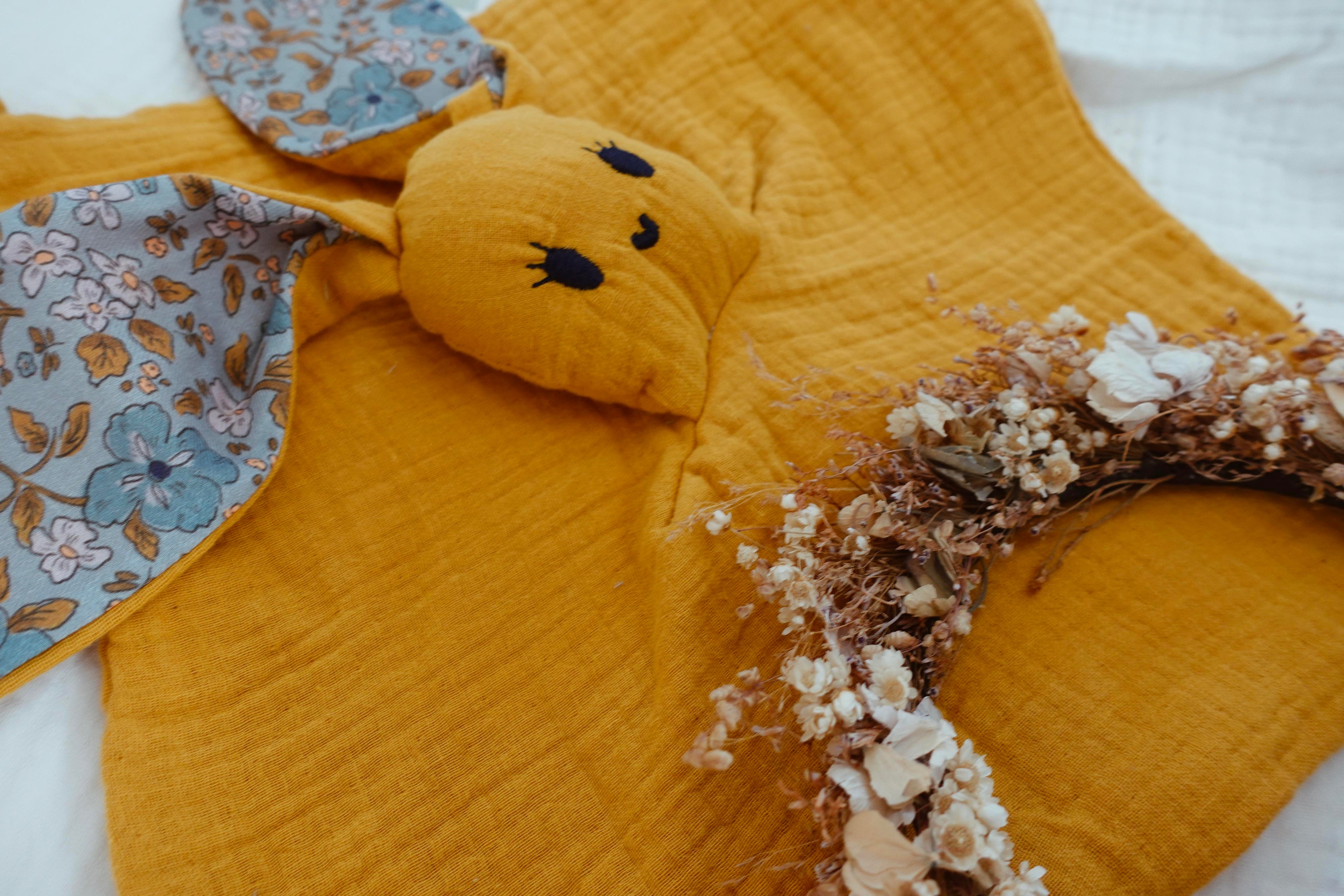 Doudou Lange Câlin Noeuds - Bloomfield