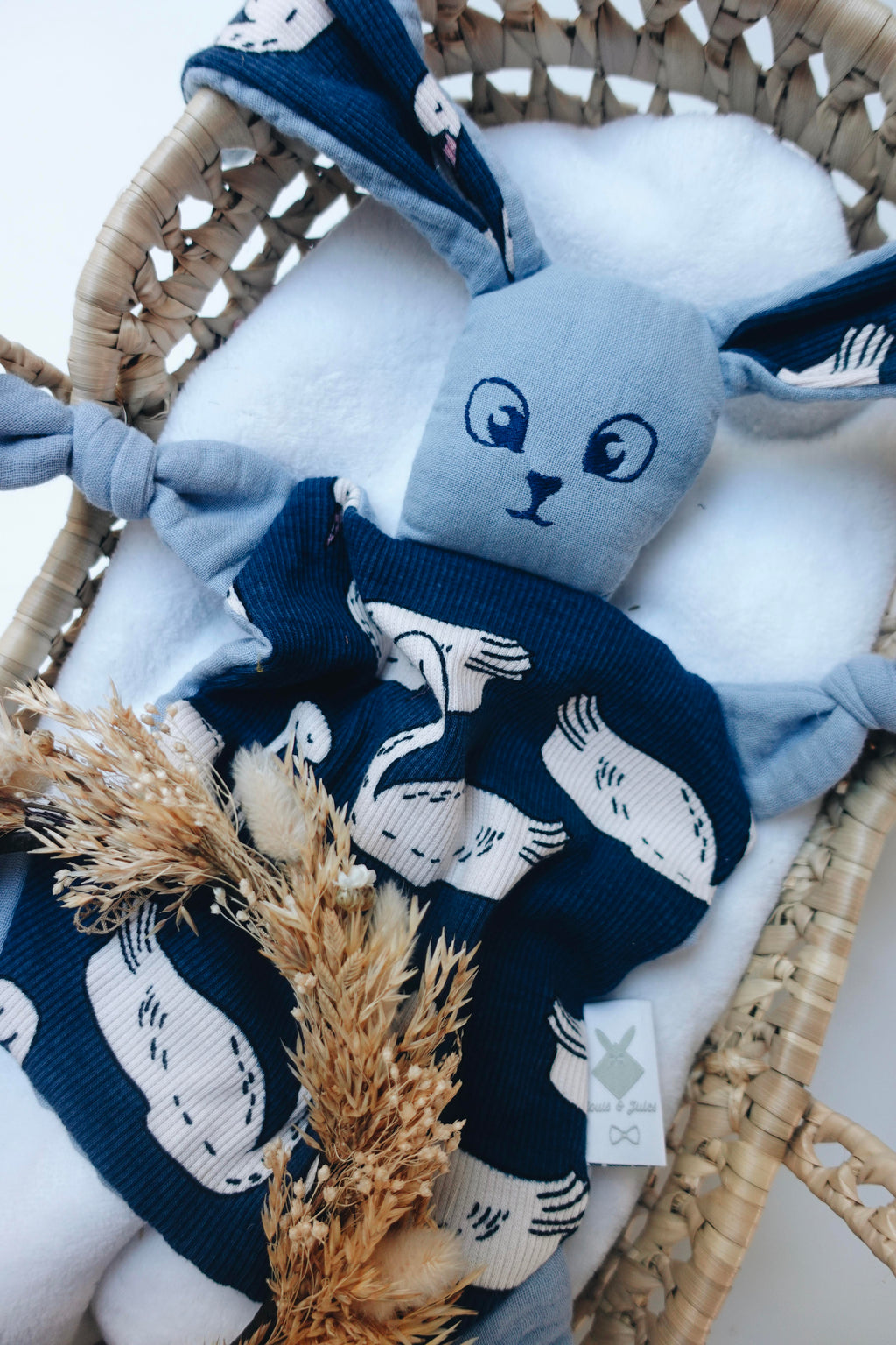 PROTOTYPE - Doudou Lange Chouchou – Blue Swan