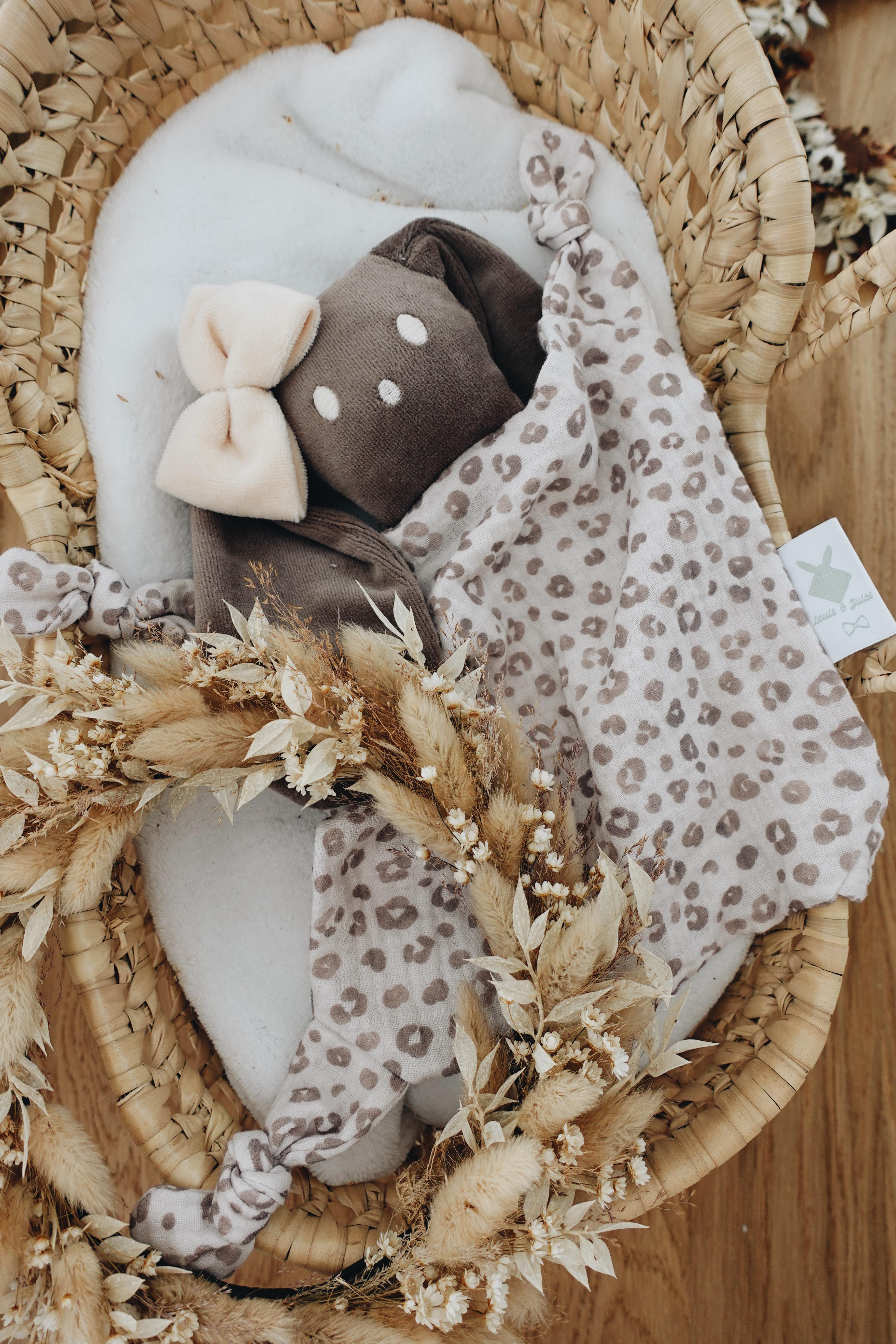 PROTOTYPE - Doudou Mousseline Leo Baby