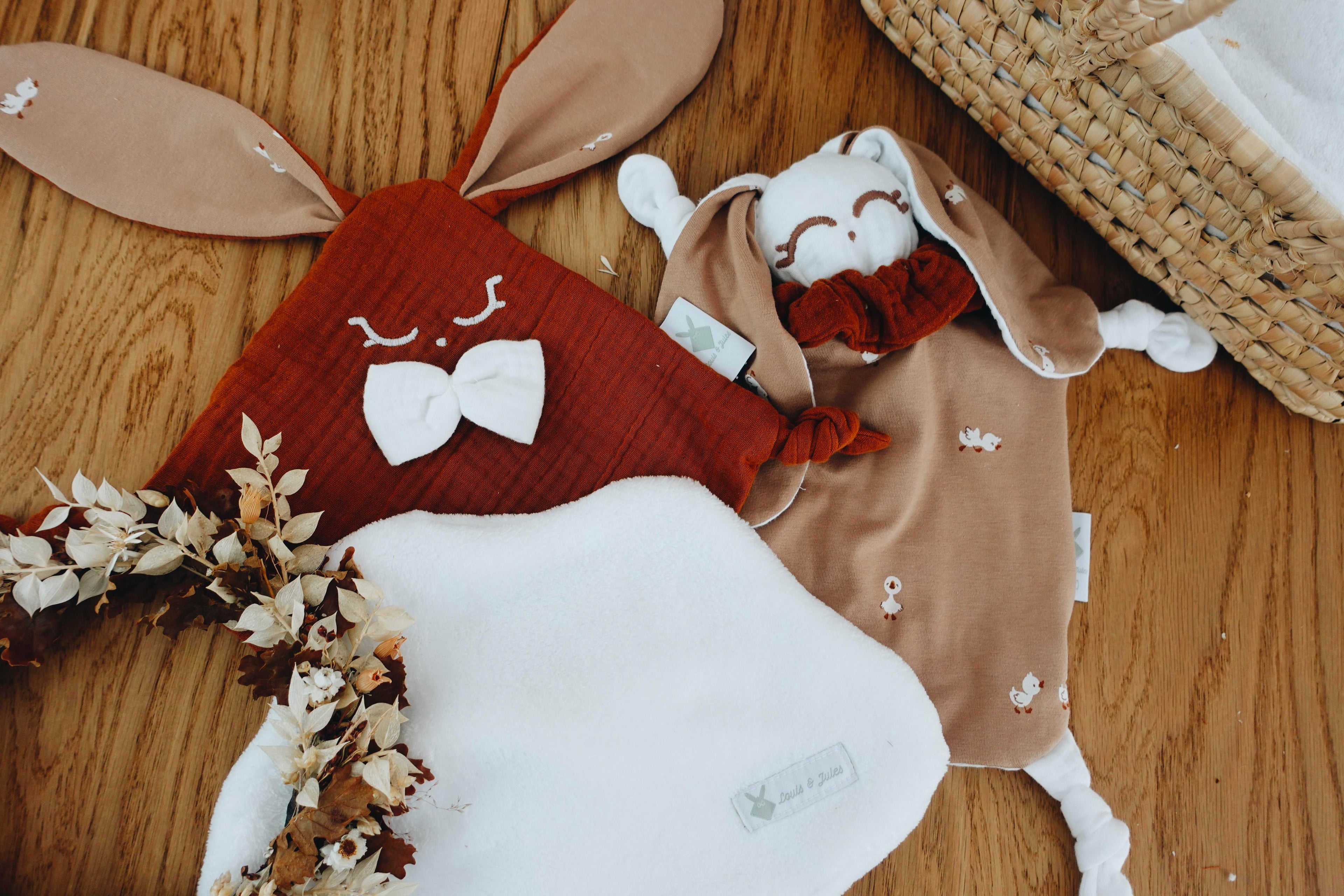 PROTOTYPE - Doudou Lange Mini Noeuds - Tiny Ducks