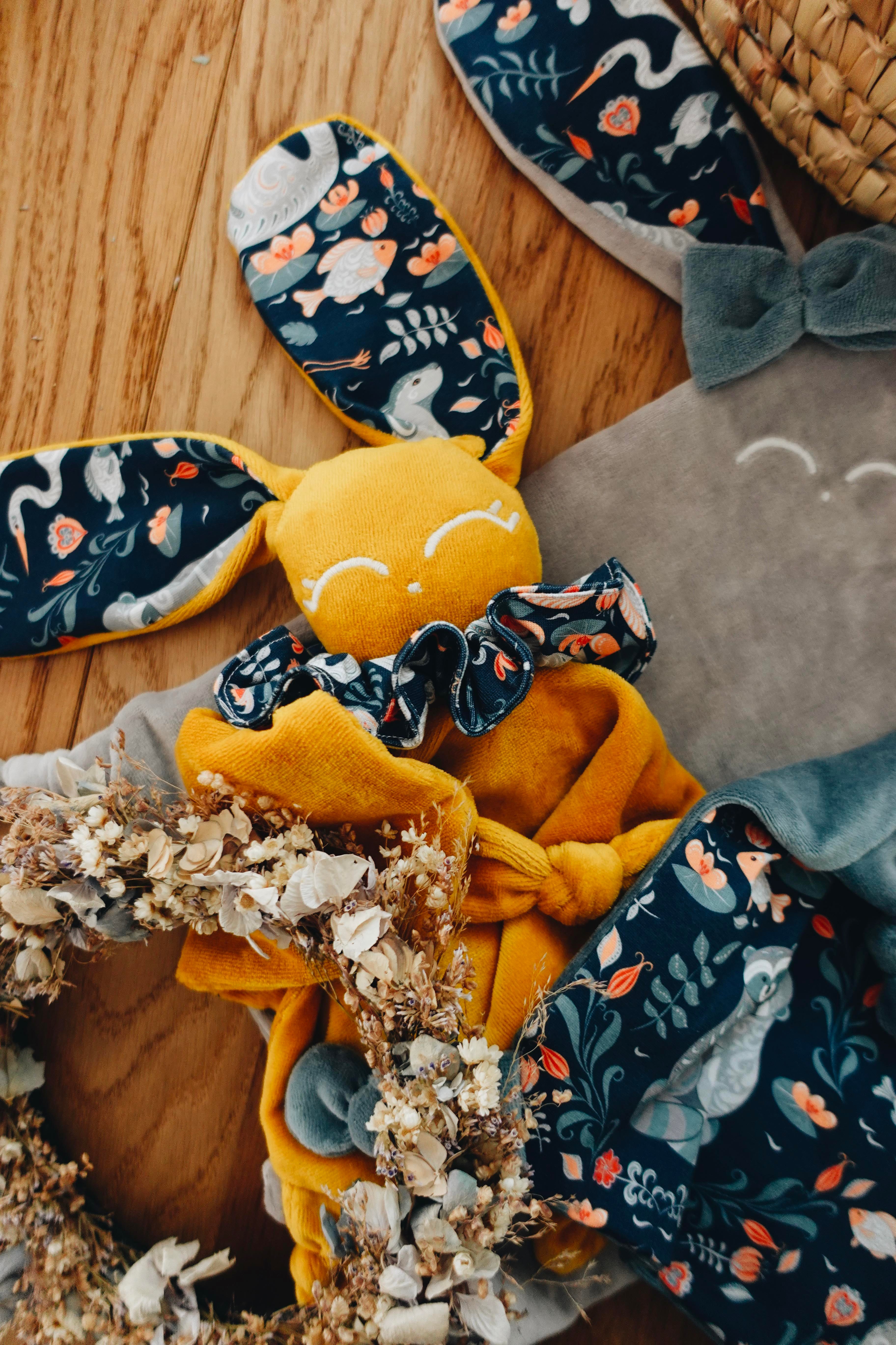 PROTOTYPE - Doudou Velours Câlin Noeuds - Lac Magique