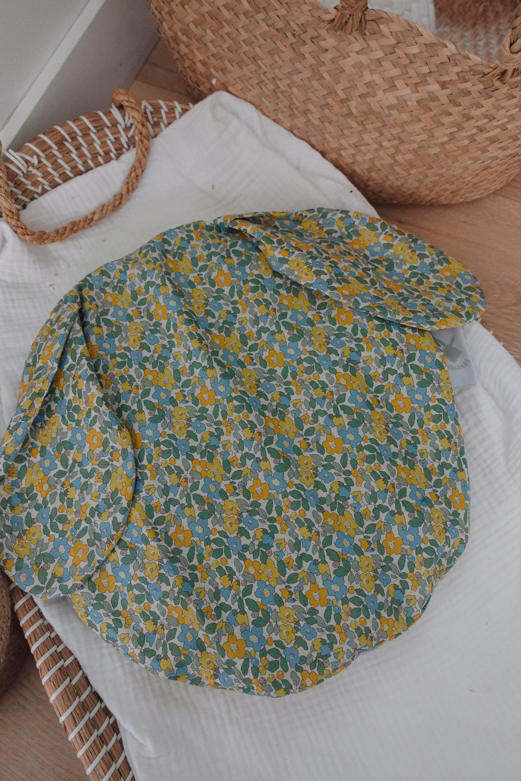 Petit Coussin Pièce unique - Liberty Betsy Yellow