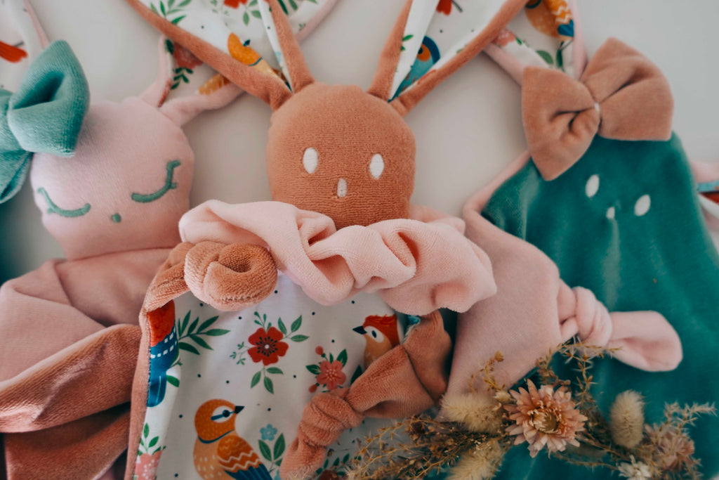 Doudou Velours Mini Noeuds - Singing Birds
