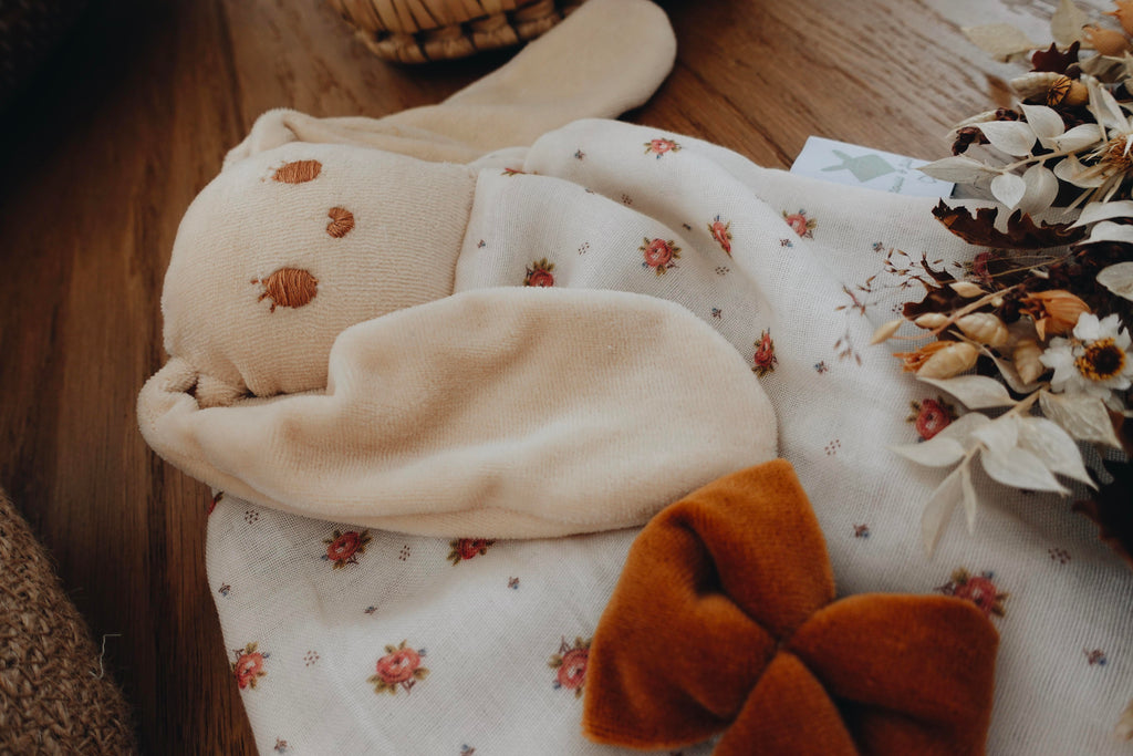 PROTOTYPE - Doudou Mousseline Monceau Rouge