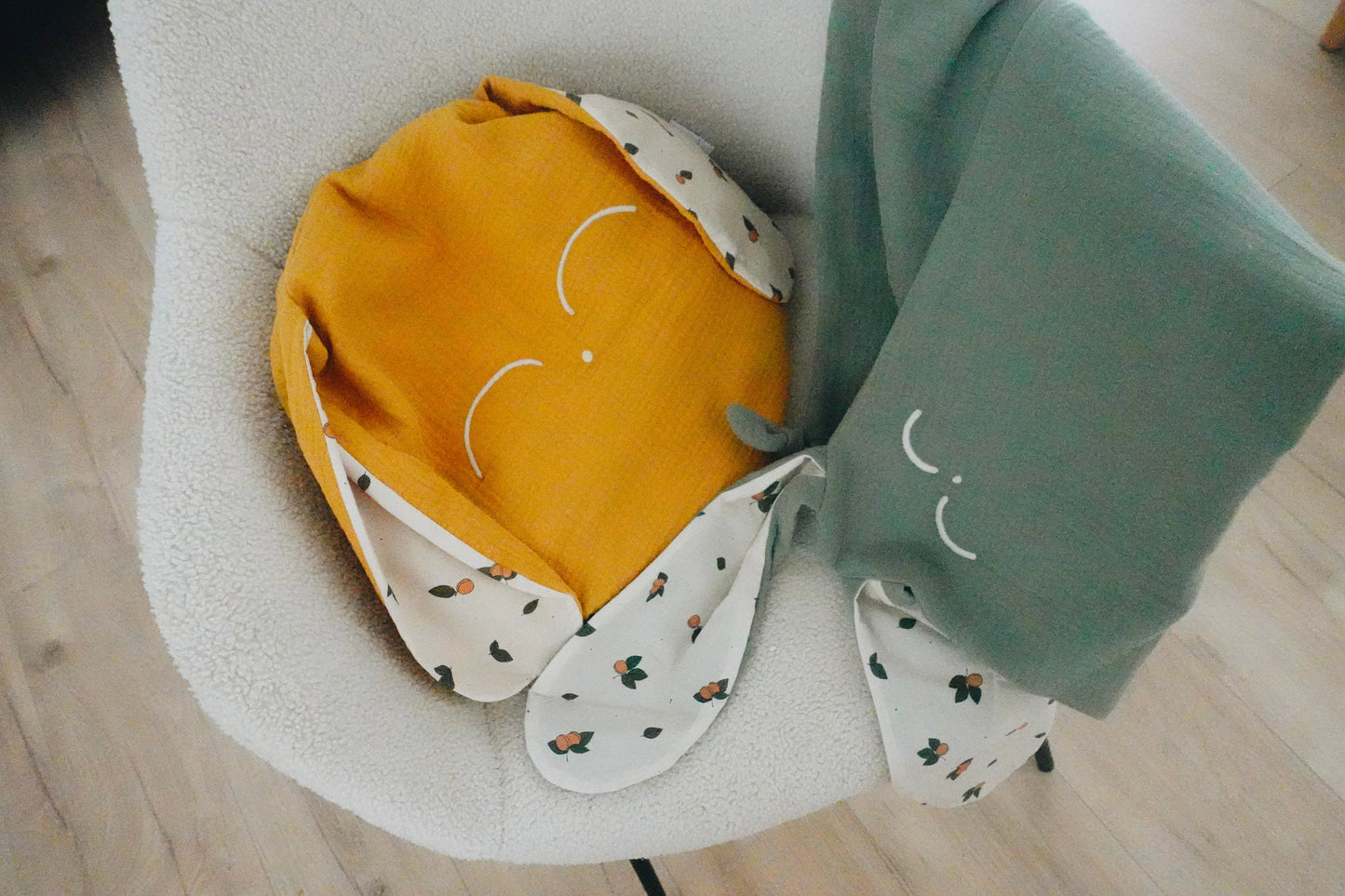 PROTOTYPE - Petit Coussin Lange - Crème d'Abricots