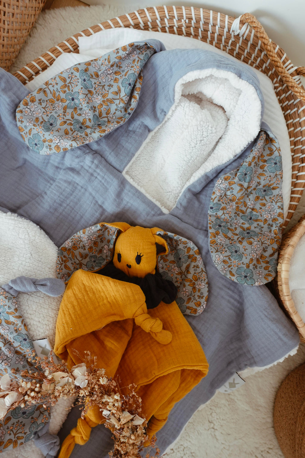 Doudou Lange Câlin Noeuds - Bloomfield
